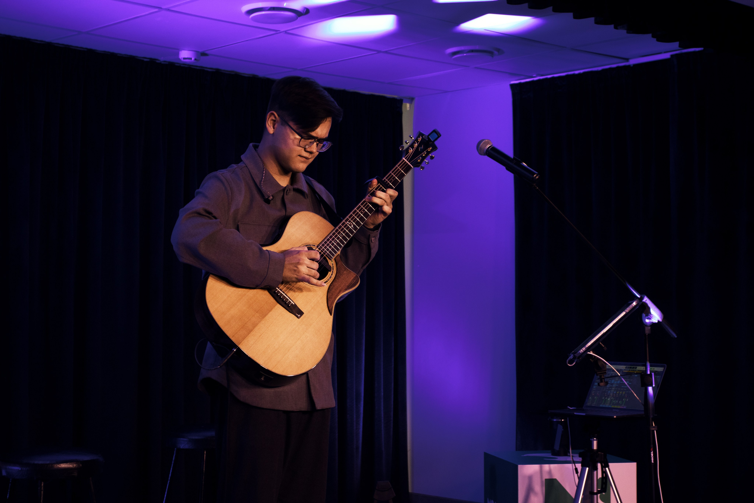 Дамир. Сольный концерт. Design Muginov