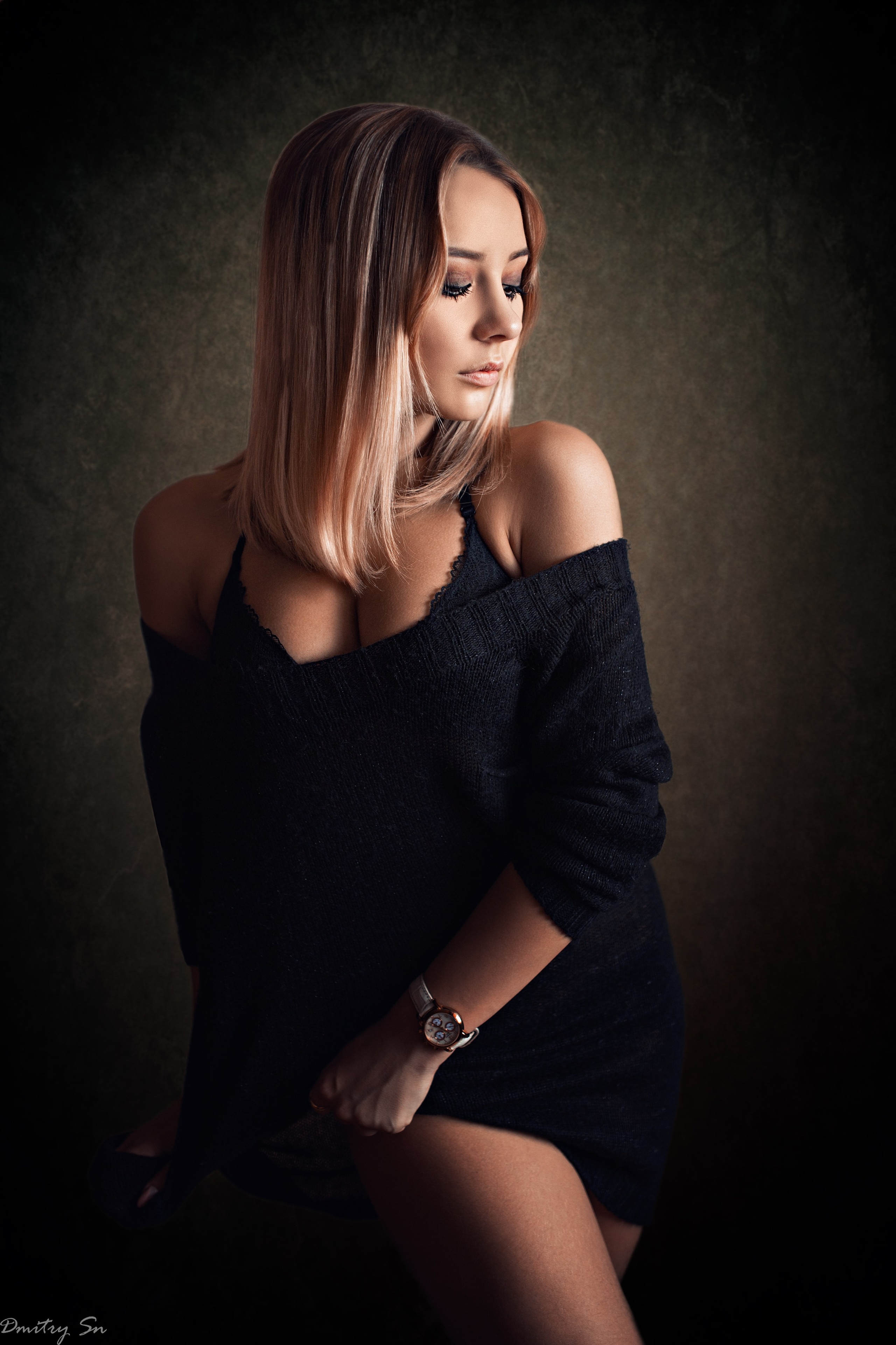 Фотосет с Надеждой у окна в формате для «себя»