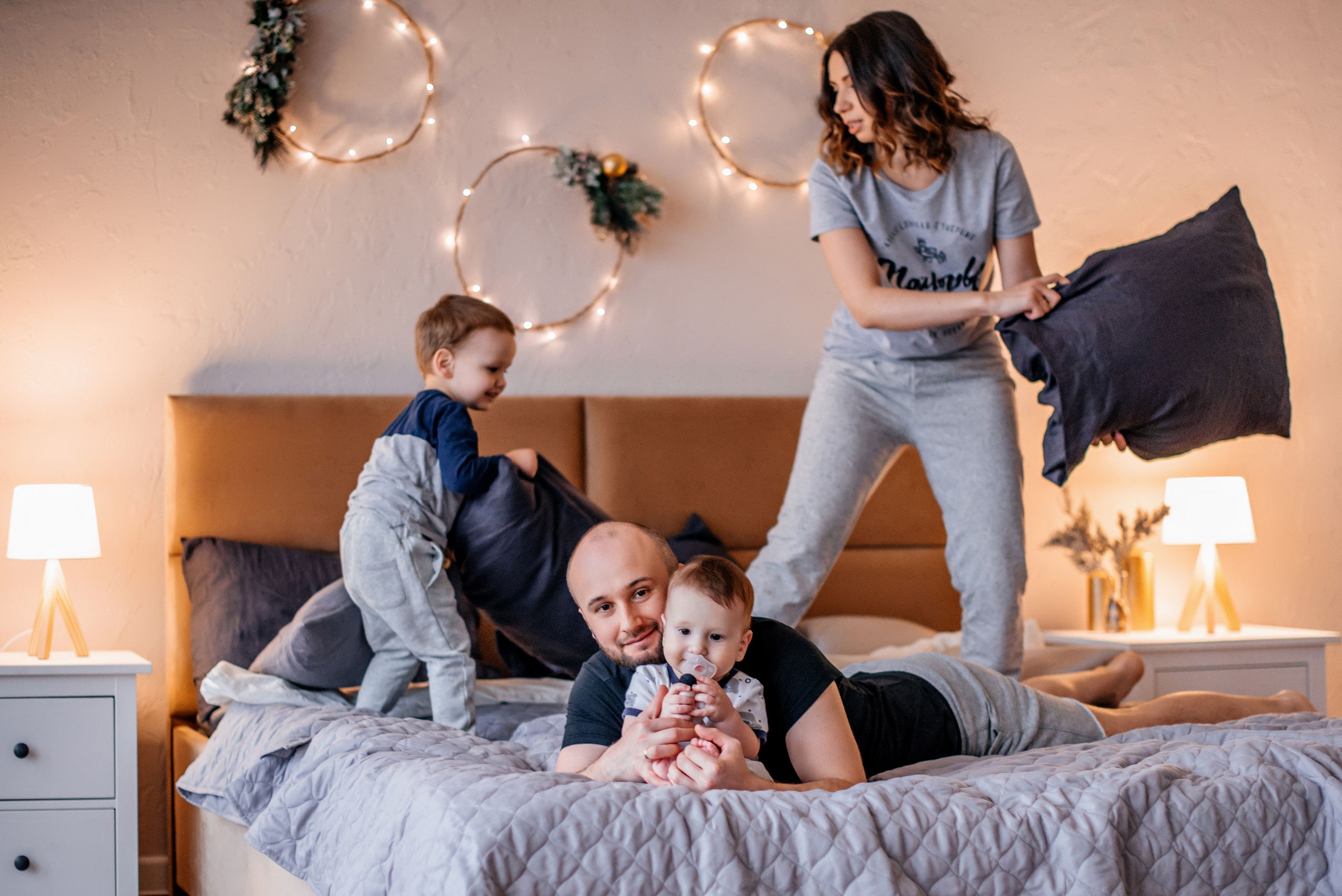 Новогодняя фотосессия в студии СПб. Семейный и детский фотограф в Санкт-Петербурге Маша Бичан