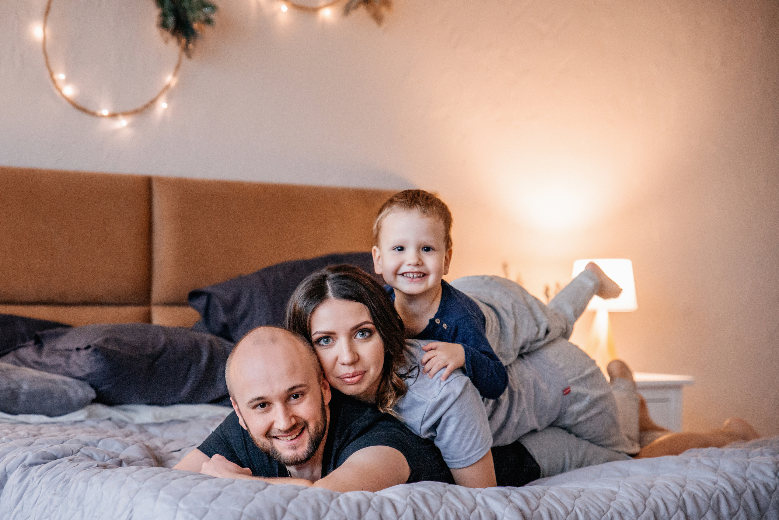 Новогодняя фотосессия в студии СПб. Семейный и детский фотограф в Санкт-Петербурге Маша Бичан