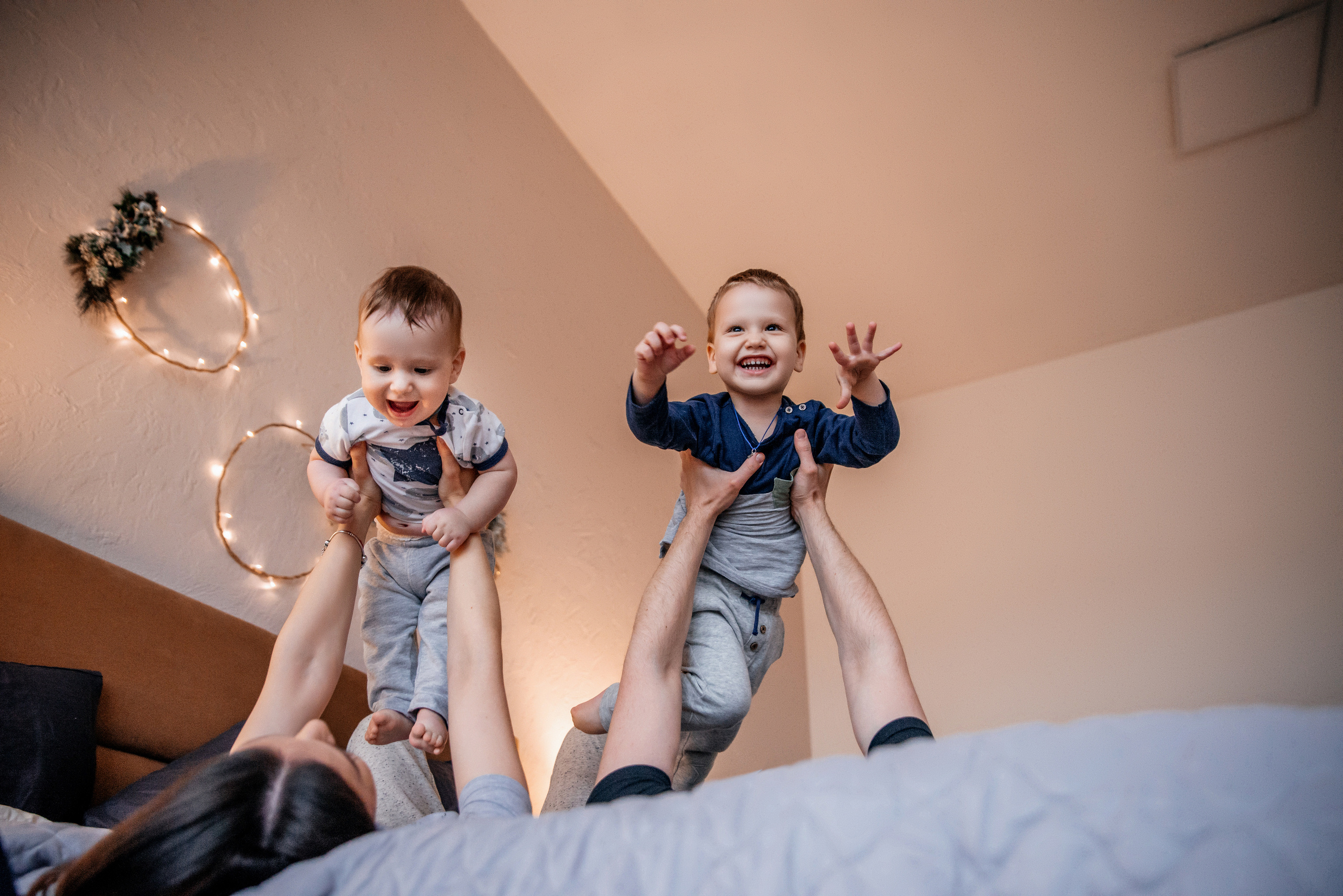 Новогодняя фотосессия в студии СПб. Семейный и детский фотограф в Санкт-Петербурге Маша Бичан