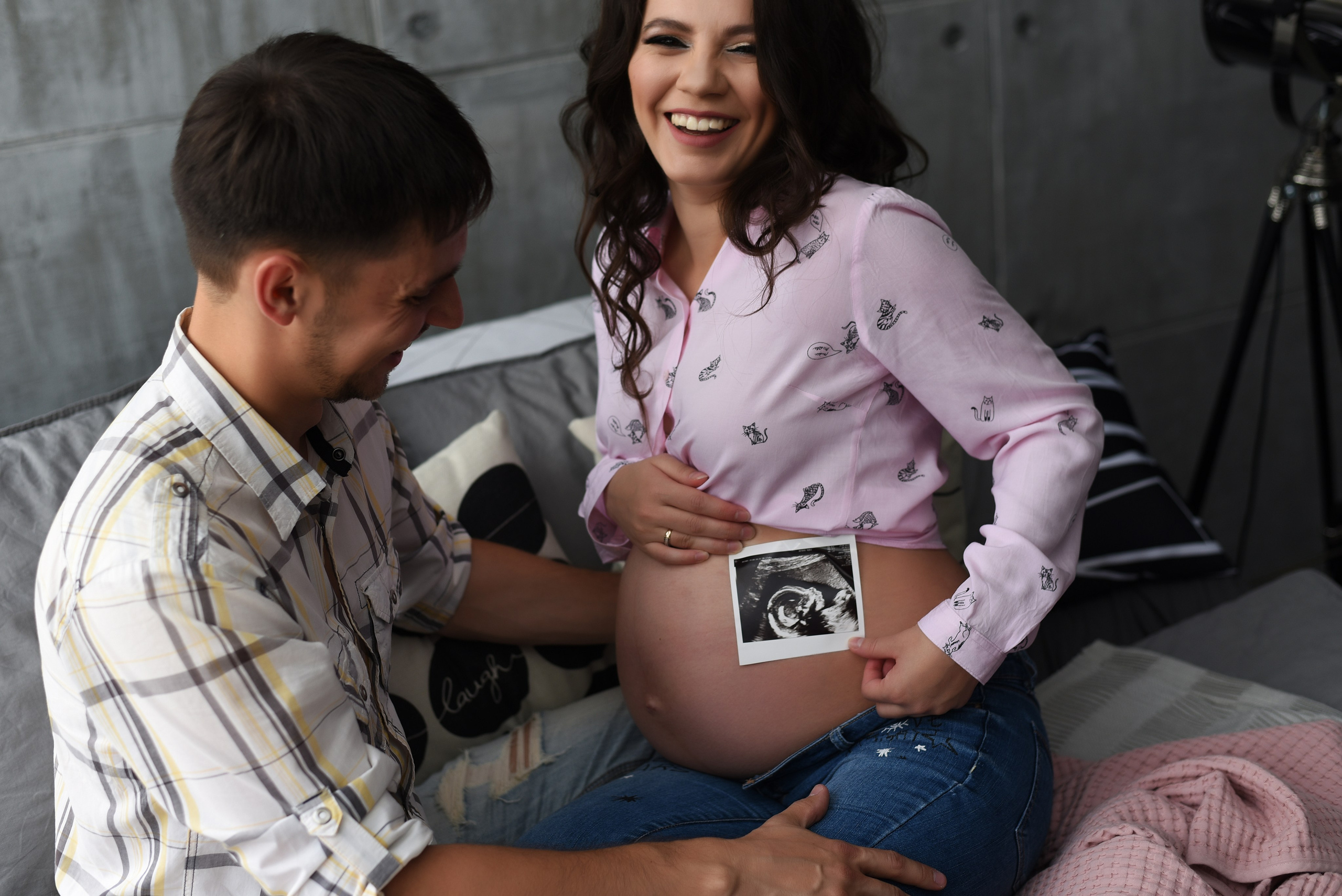 Фотосессия беременности студийная съемка. Свадебный, семейный, детский, контент фотограф в Омске Максим Ильин