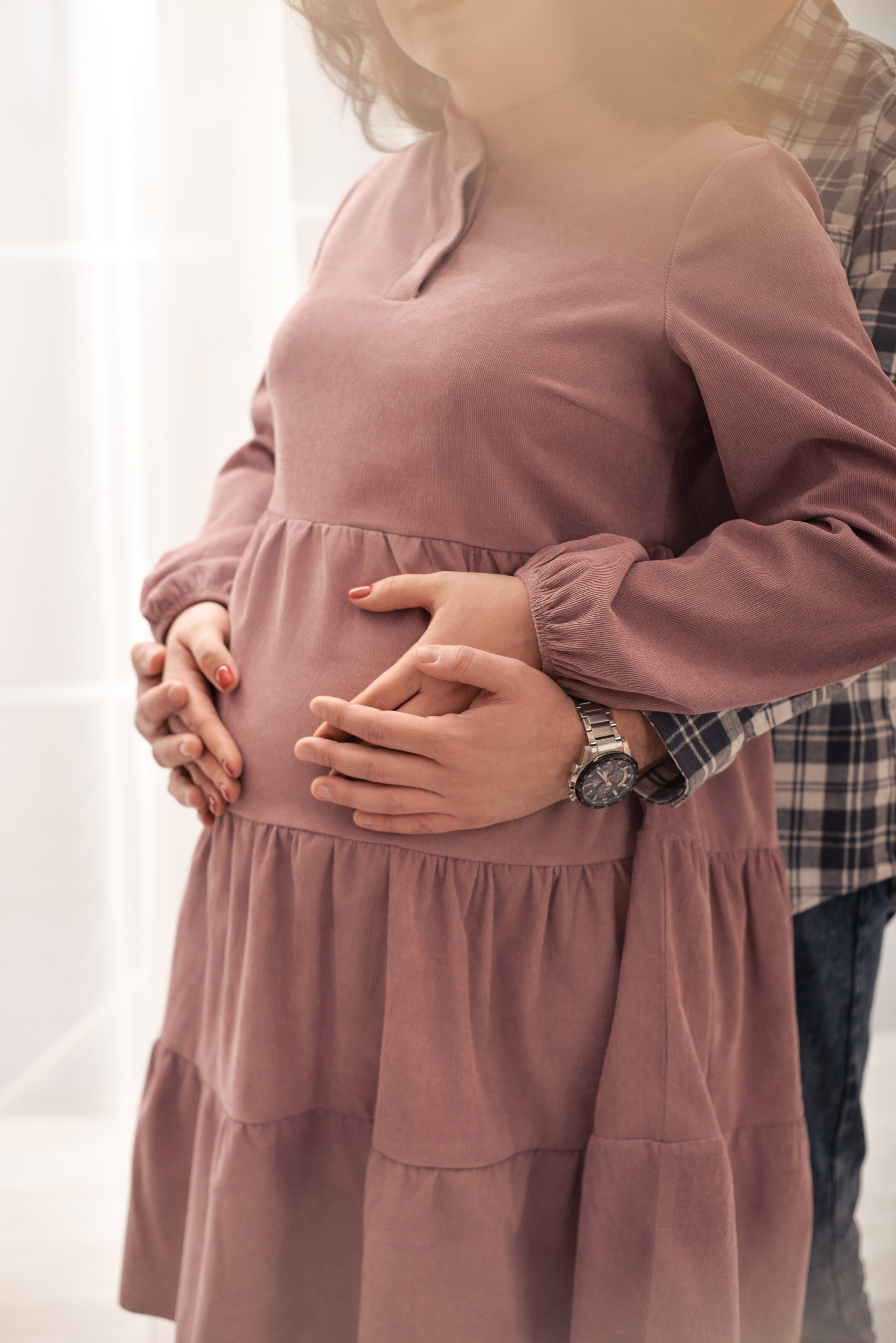 Наталья с мужем в зале Грей. Семейный и свадебный фотограф Галина Абакумова, фотосессии в Белгороде