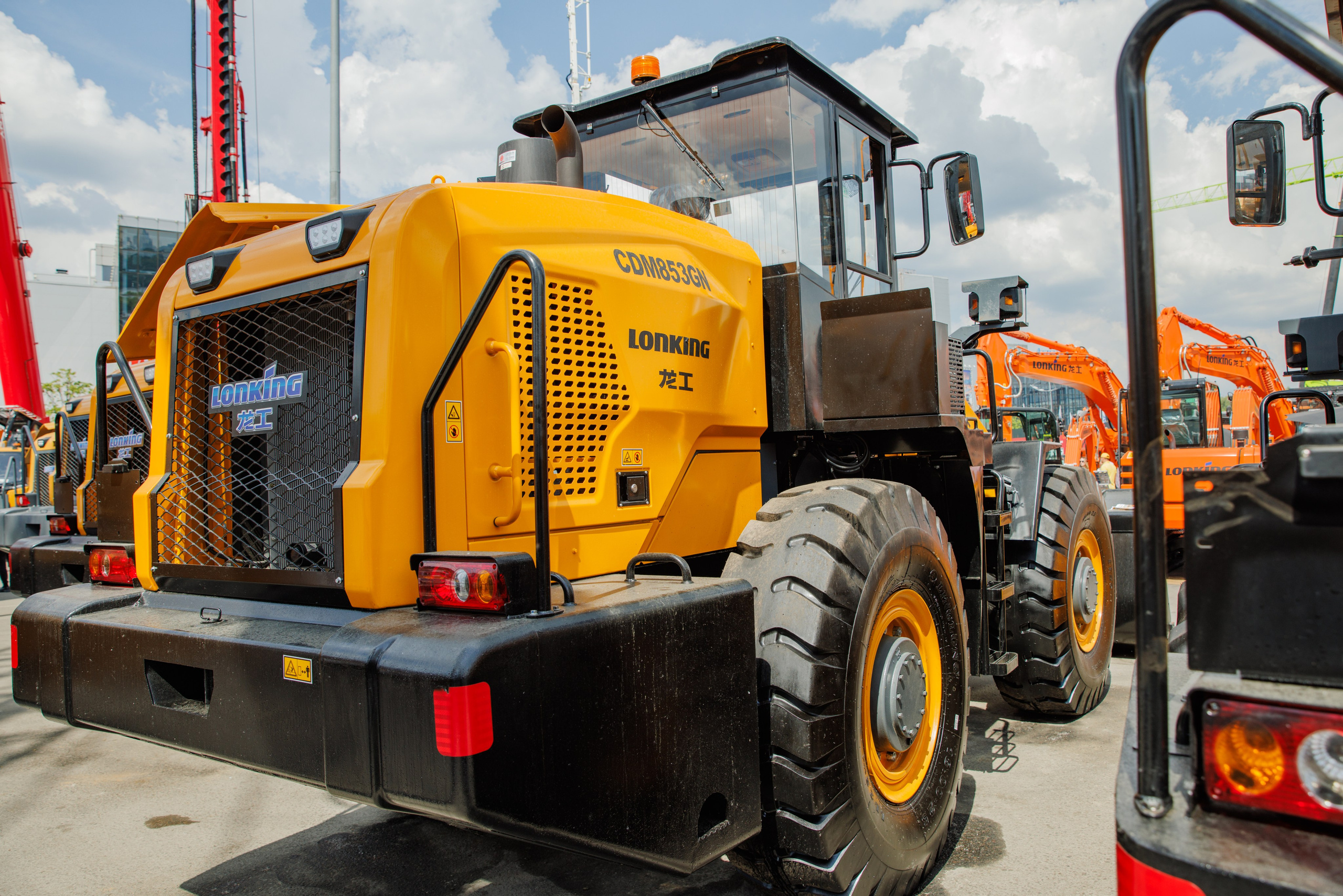Выставка Спец. Техники. Фотограф Москва Шептаев Артём
