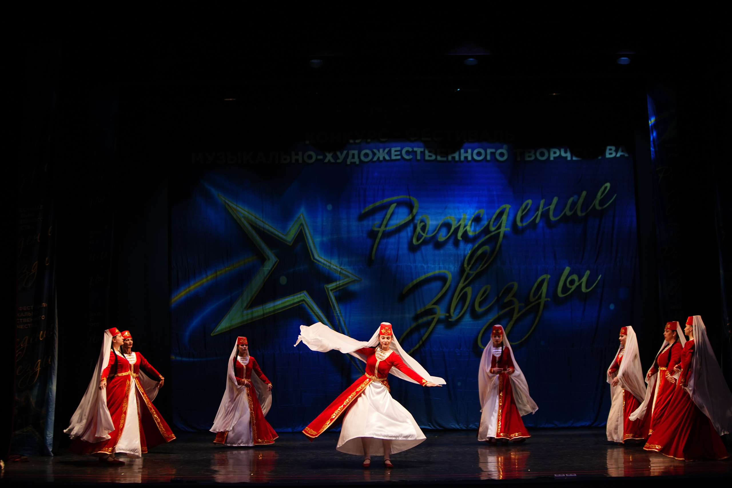 1 июня, г. Великий Новгород. Золотое яблочко