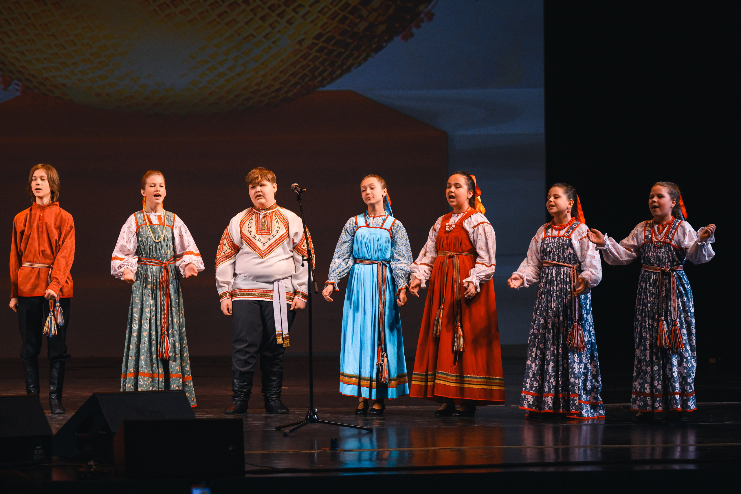 23 апреля, часть 1, БКЗ Октябрьский, г. Санкт-Петербург. Золотое яблочко