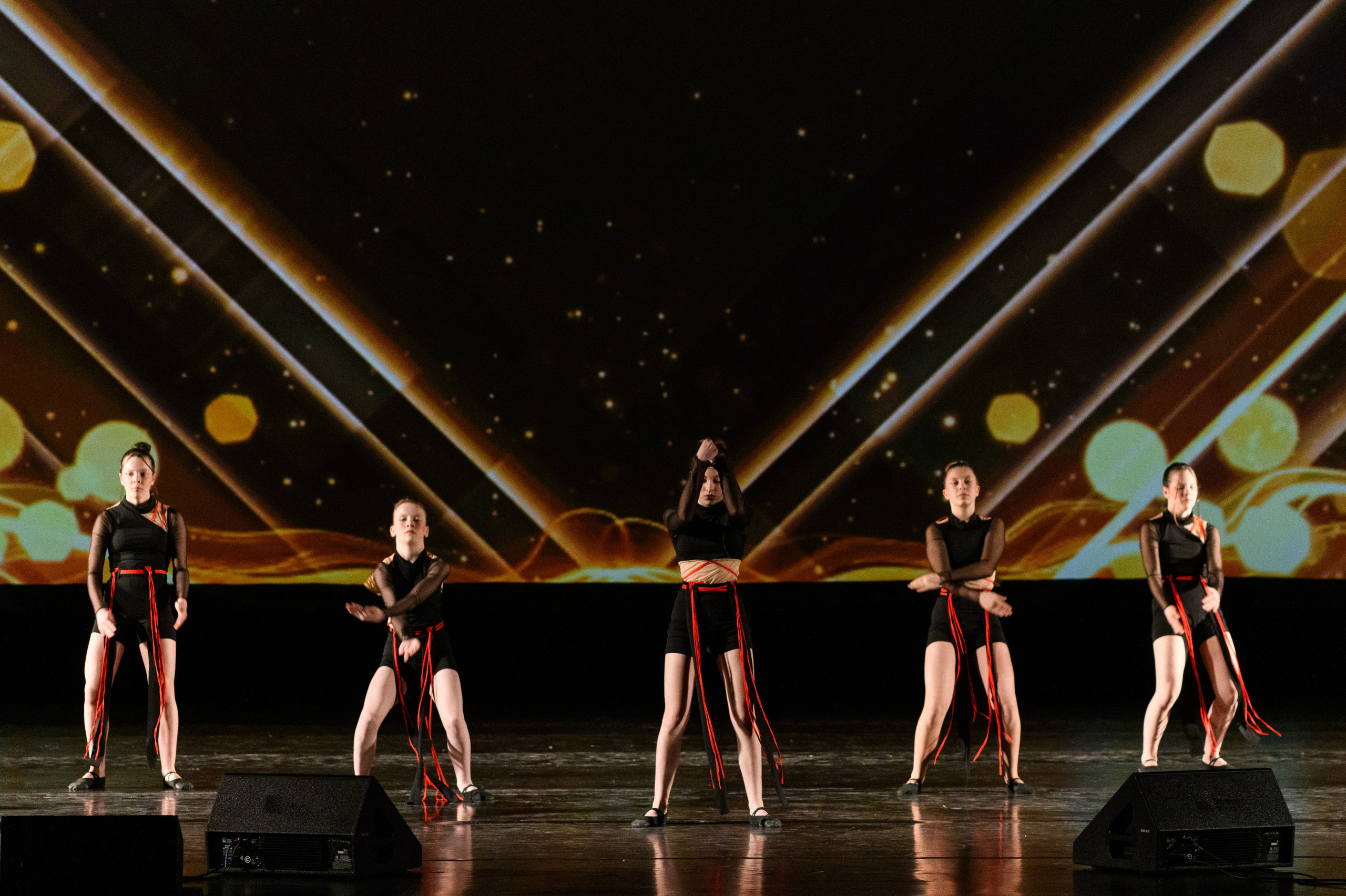 23 апреля, часть 2, БКЗ Октябрьский, г. Санкт-Петербург. Золотое яблочко