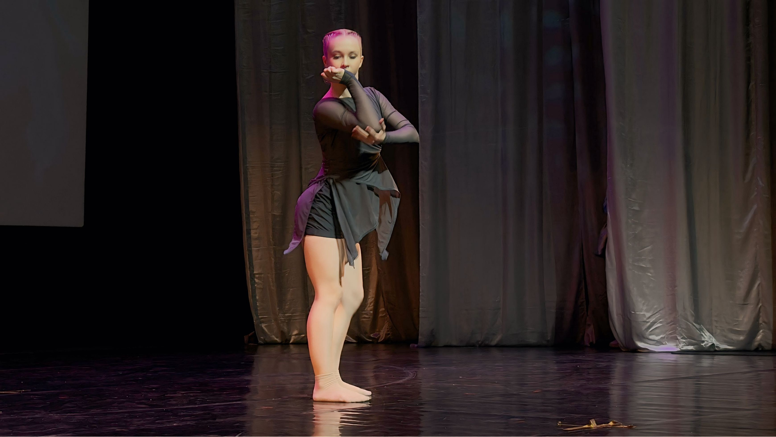 26 апреля, г. Астрахань. Золотое яблочко