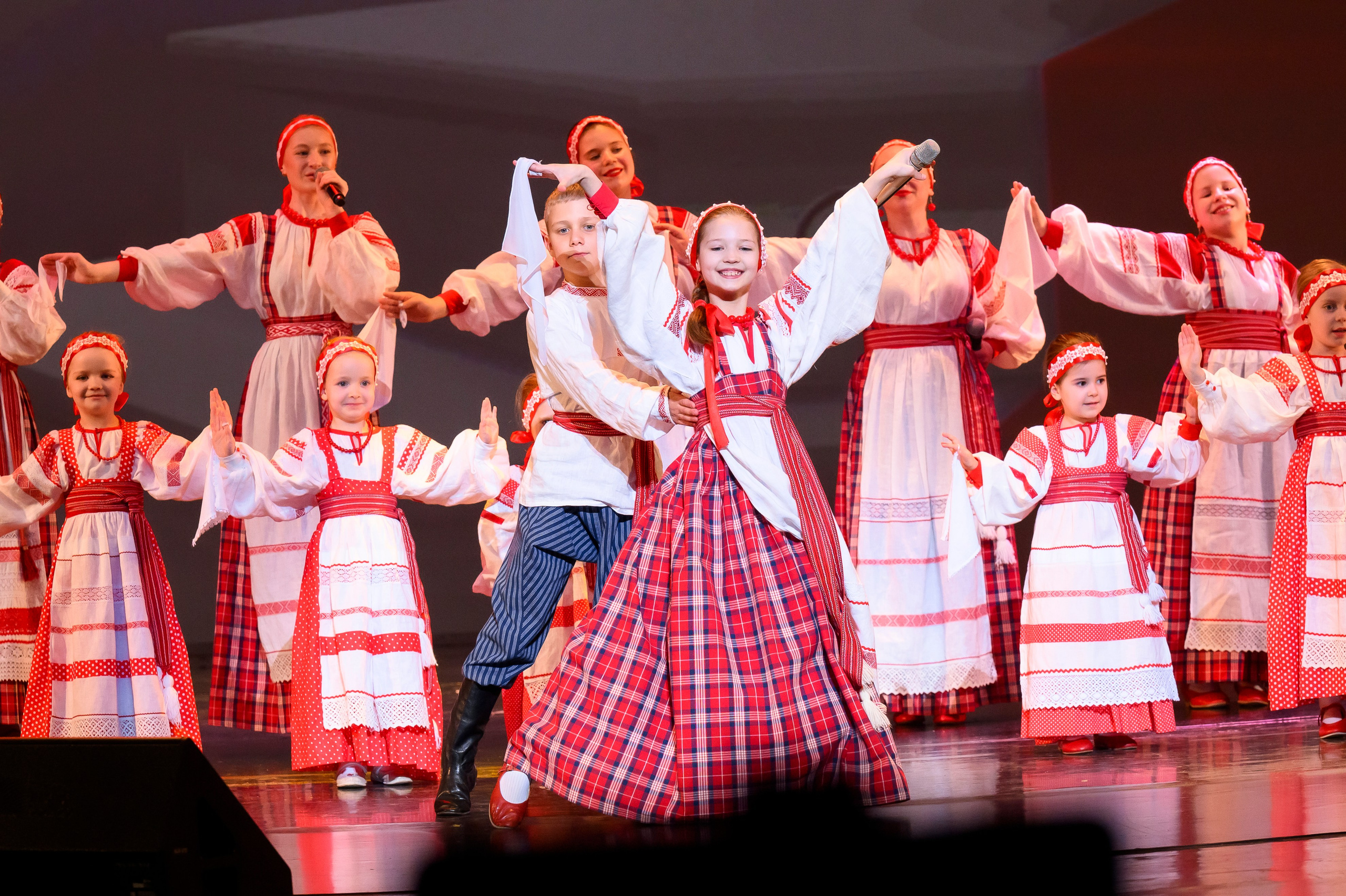 23 апреля, часть 2, БКЗ Октябрьский, г. Санкт-Петербург. Золотое яблочко