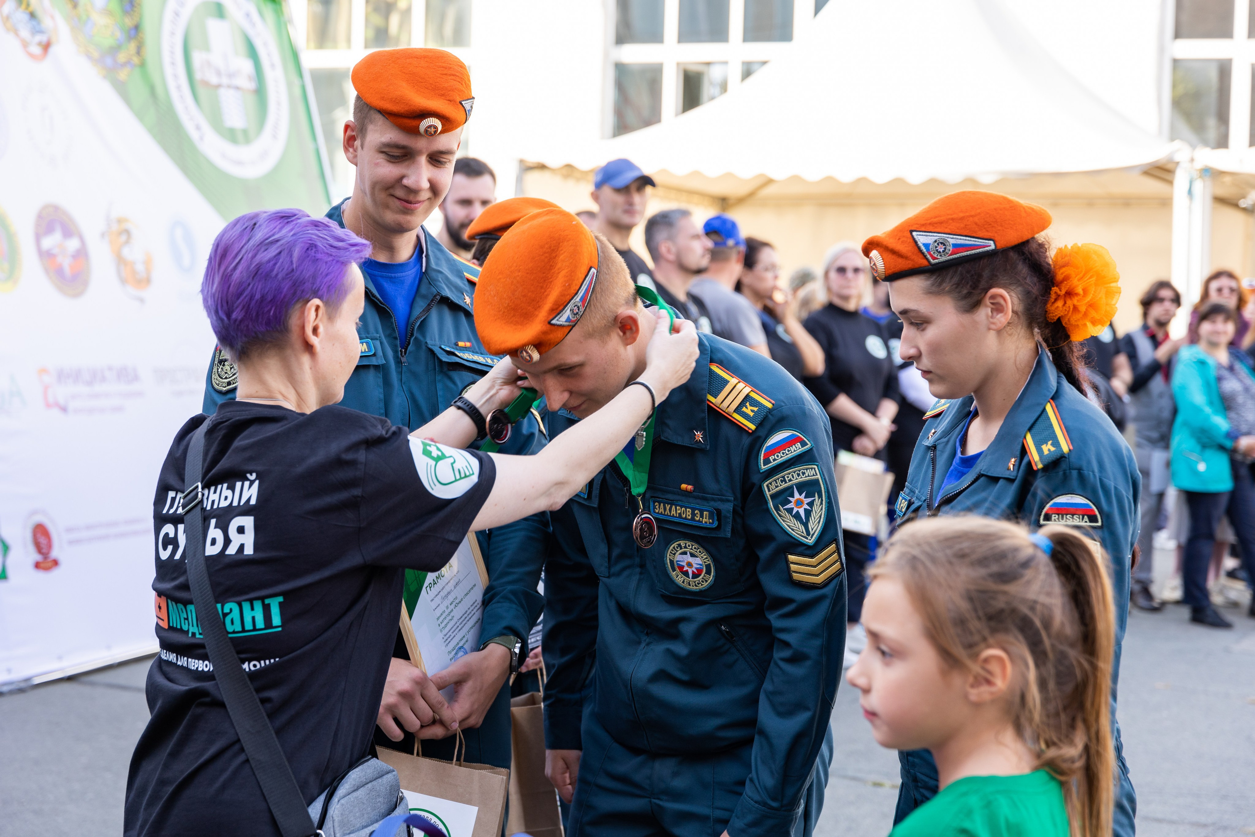 Олимпиада Первой помощи. Выпускные альбомы во Владивостоке