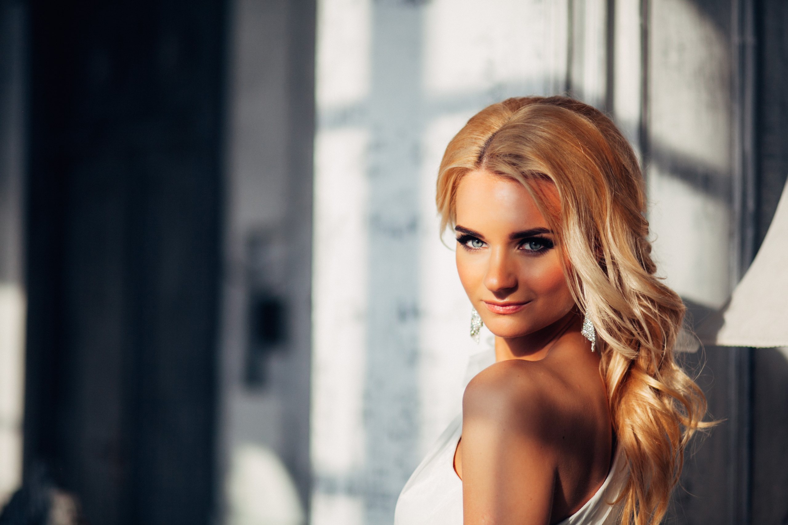 Сборы невесты в студии. Семейный фотограф, свадебный фотограф, женский портрет в Санкт-Петербу