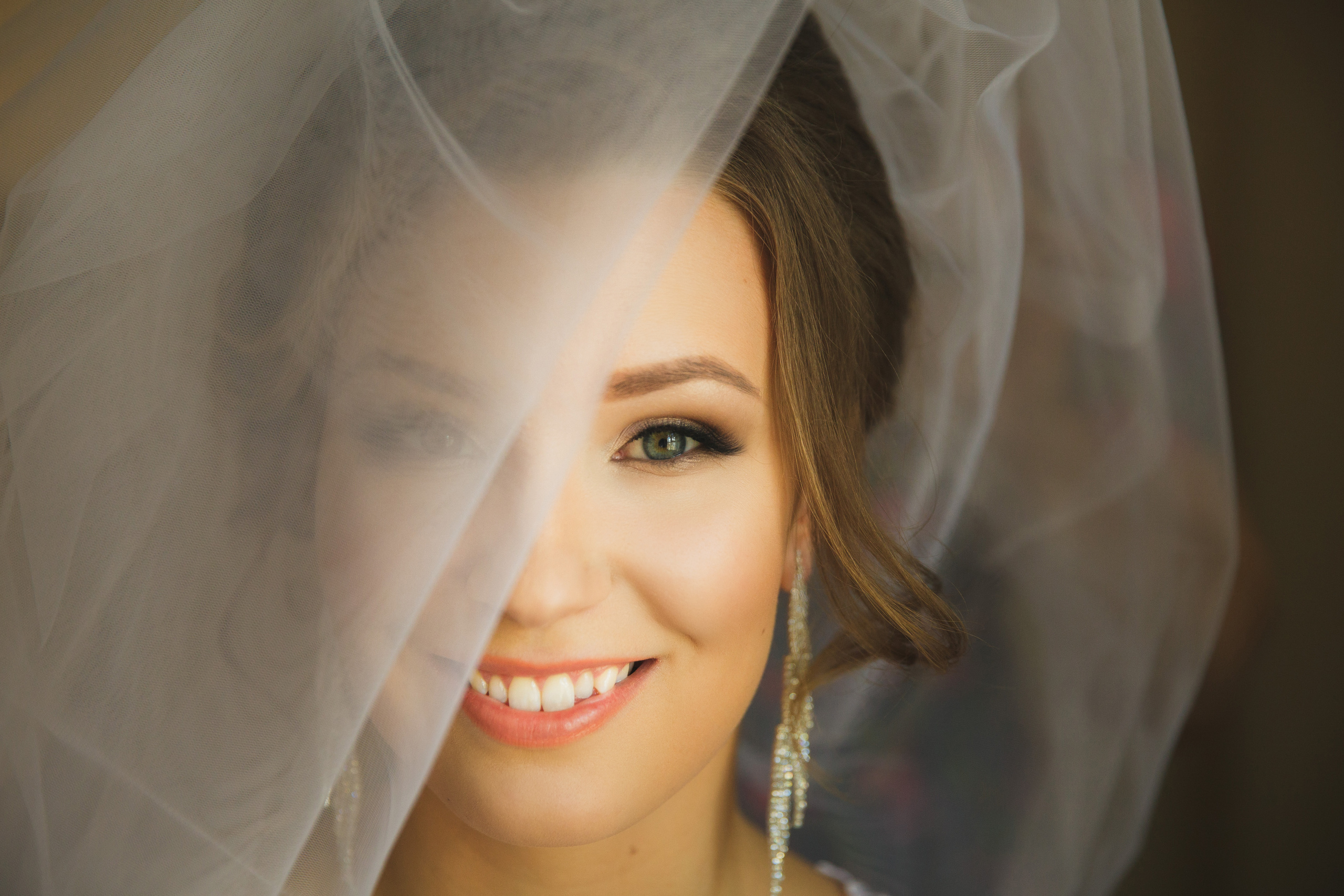 Свадебная фотосъёмка весной в Санкт-Петербурге. Семейный фотограф, свадебный фотограф, женский портрет в Санкт-Петербу