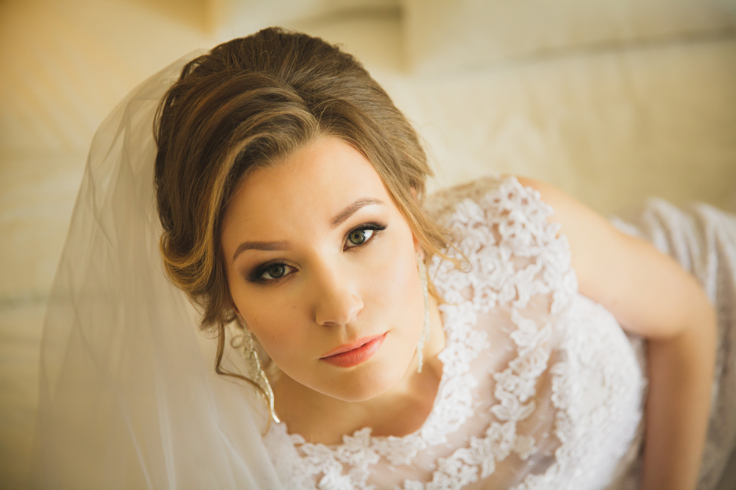 Свадебная фотосъёмка весной в Санкт-Петербурге. Семейный фотограф, свадебный фотограф, женский портрет в Санкт-Петербу