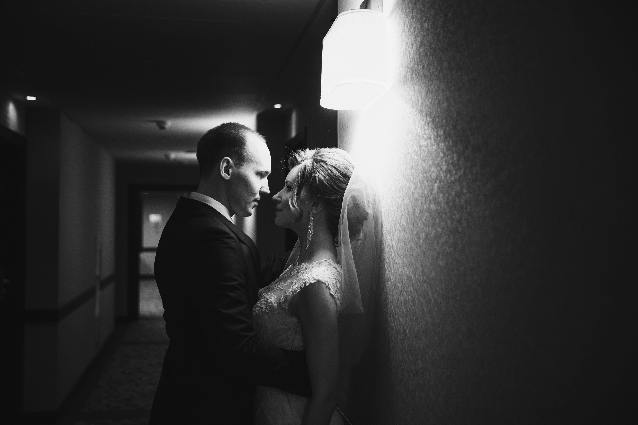 Свадебная фотосъёмка весной в Санкт-Петербурге. Семейный фотограф, свадебный фотограф, женский портрет в Санкт-Петербу