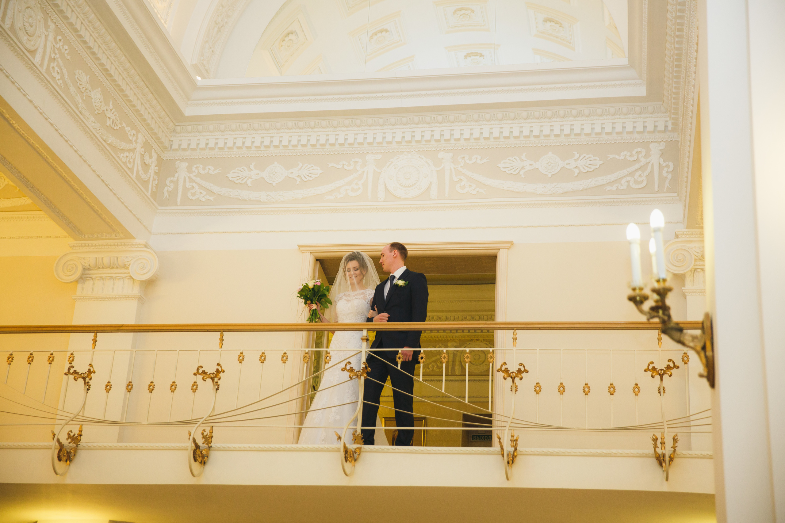 Свадебная фотосъёмка весной в Санкт-Петербурге. Семейный фотограф, свадебный фотограф, женский портрет в Санкт-Петербу