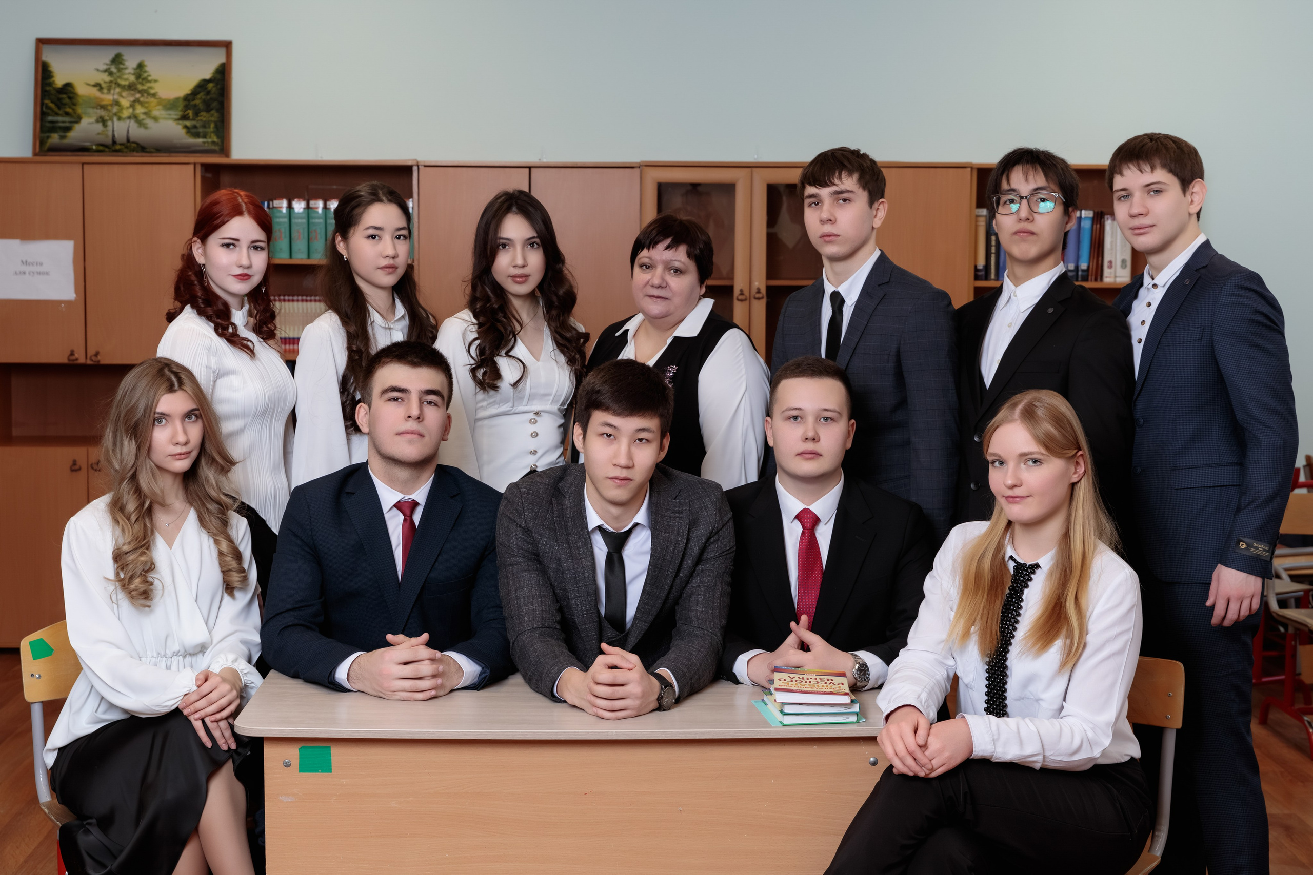 Школьная фотосьемка фотосессия выпускников, школьников в Сургуте, п.Федорвский