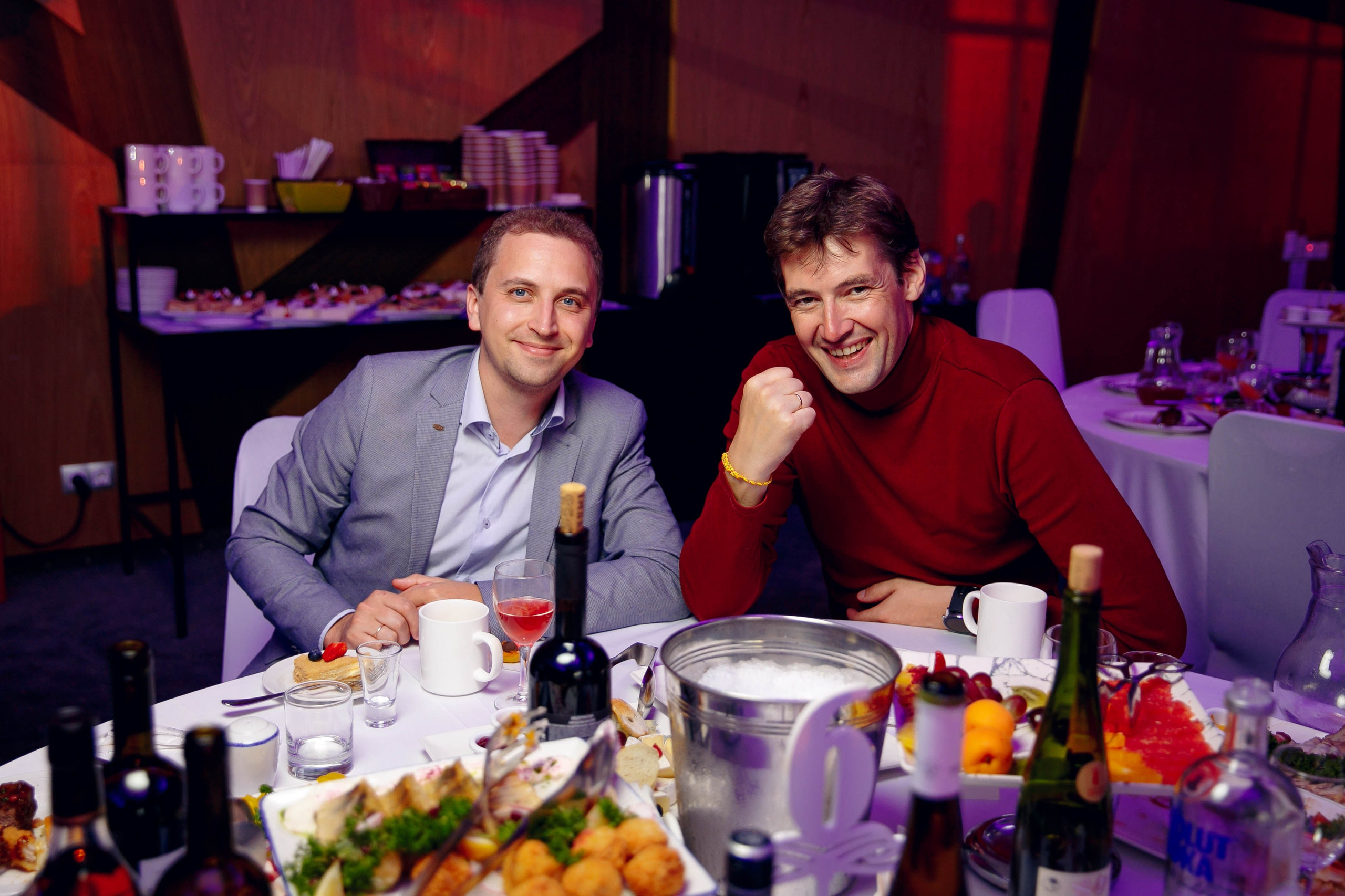 Банкет в «Азимуте». Ваш репортажный фотограф Артемий Антонов