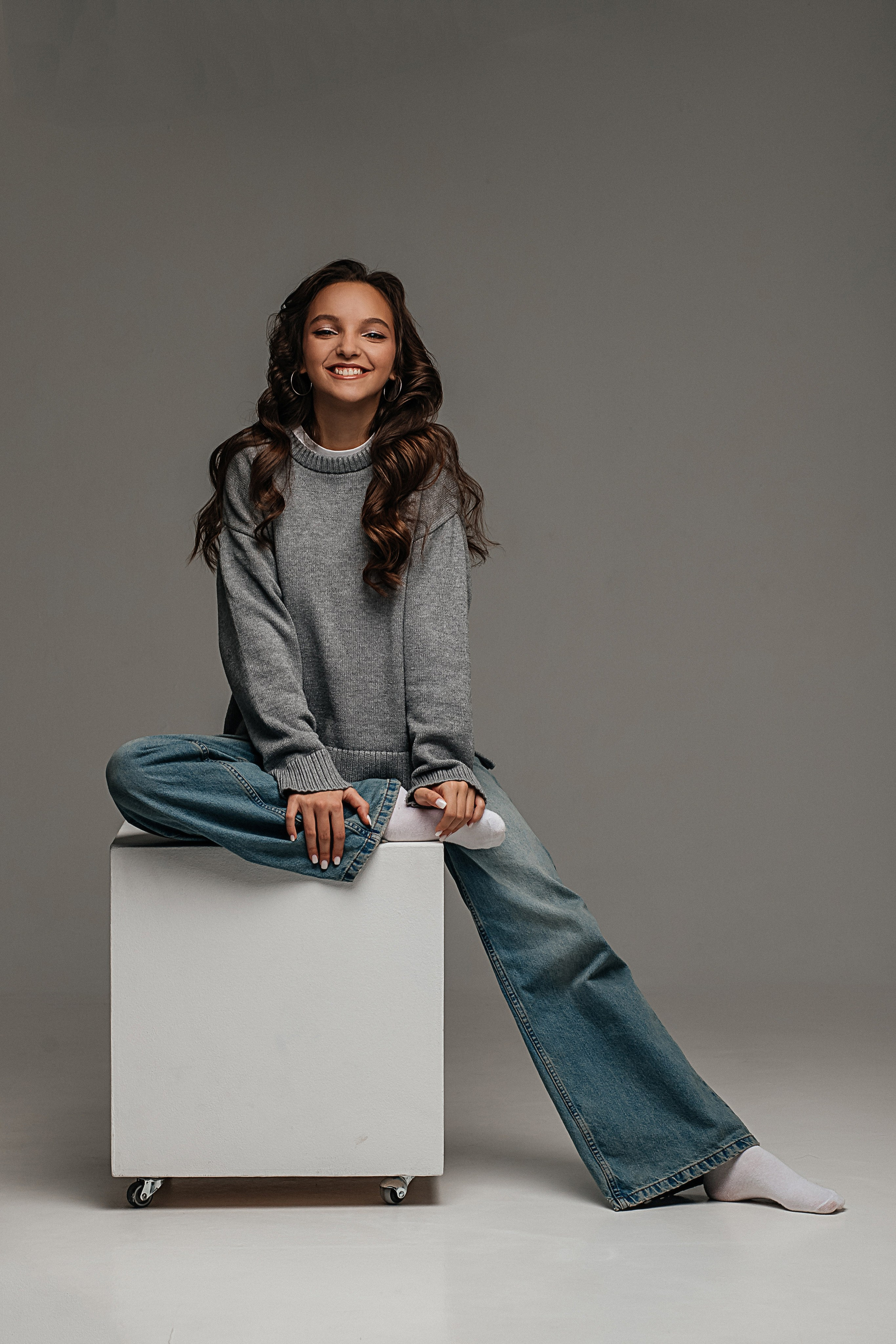 Женский портрет. женская фотосессия в иркутске. студийная фотосессия иркутск. Фотограф. женский фотограф. Фотографирую девушек в студии. 