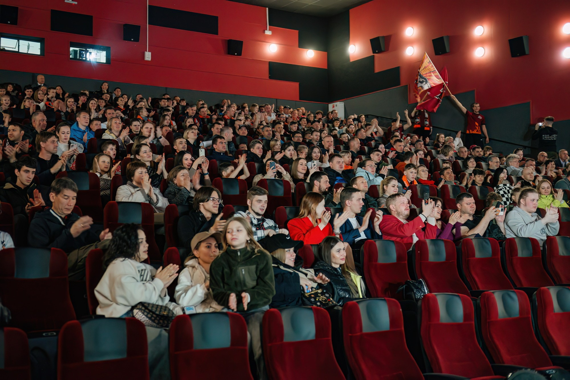 Презентация фильма «ТЕМП: «Профессиональные любители». Свадебный и репортажный фотограф Никита Сницарев в Барнауле