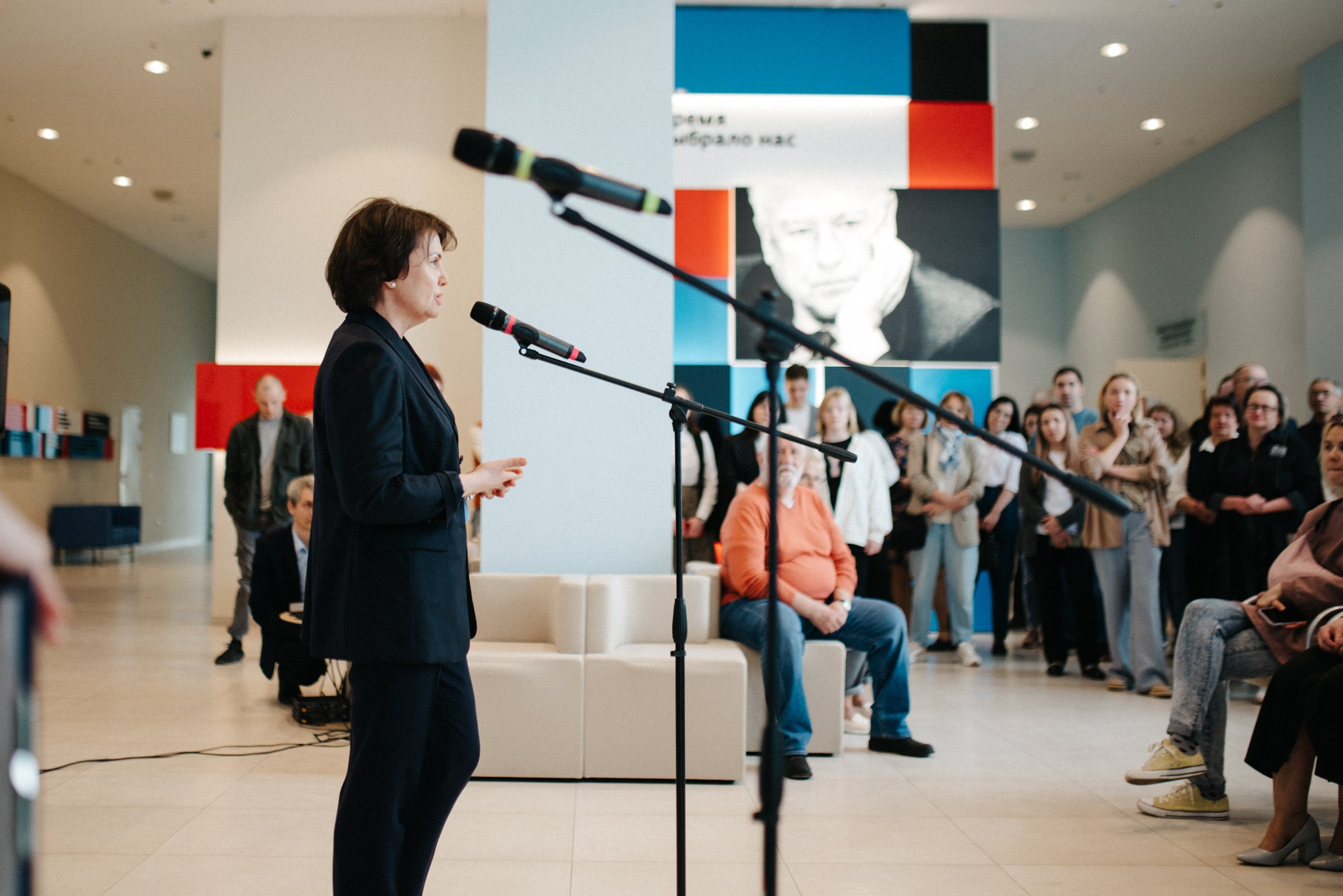 Открытие выставки в музее Черномырдина. Портретный и репортажной фотограф Алексей Волков. Москва, Оренбург