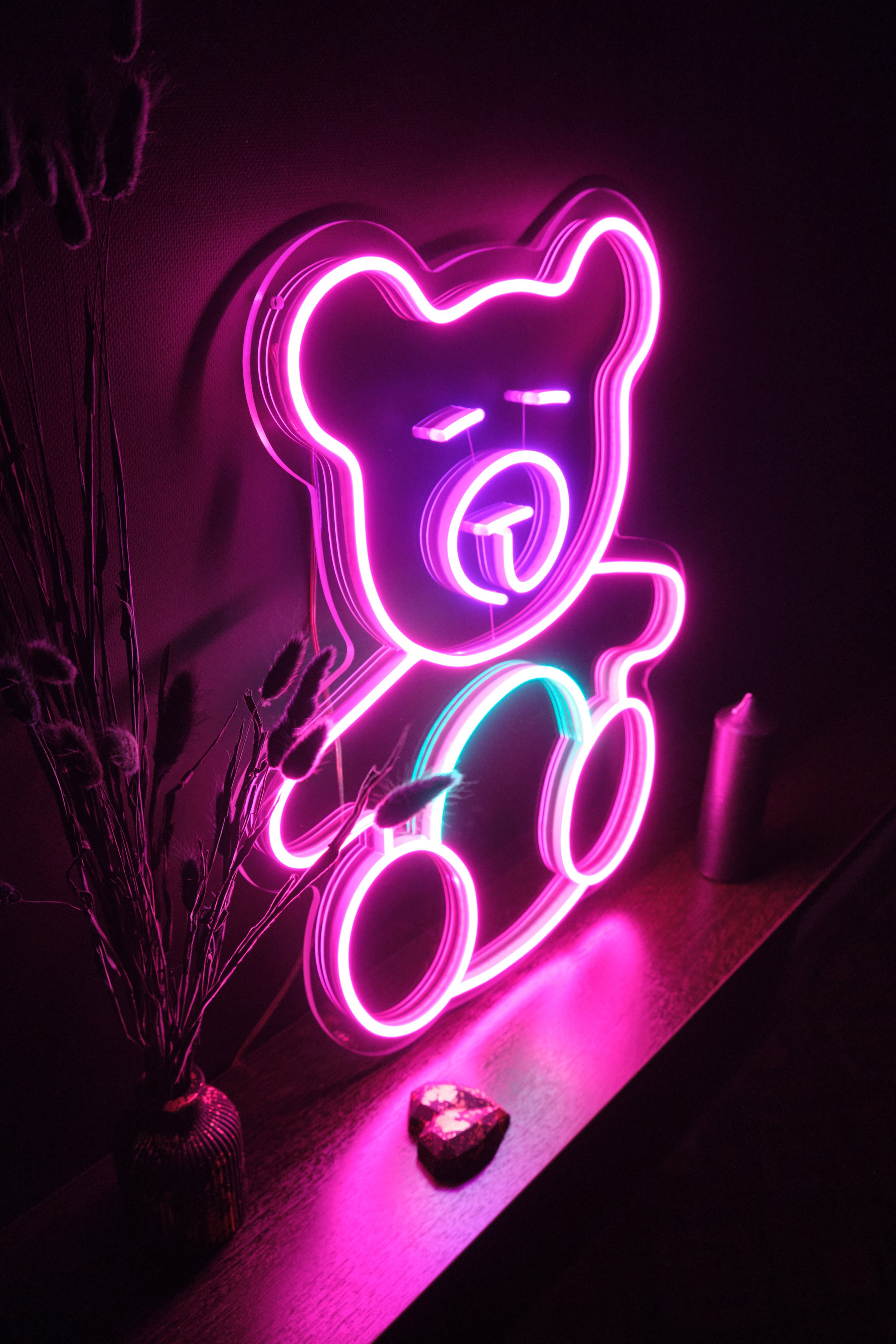 Предметка, неон. Репортажная фото и видеосъемка в Москве под ключ