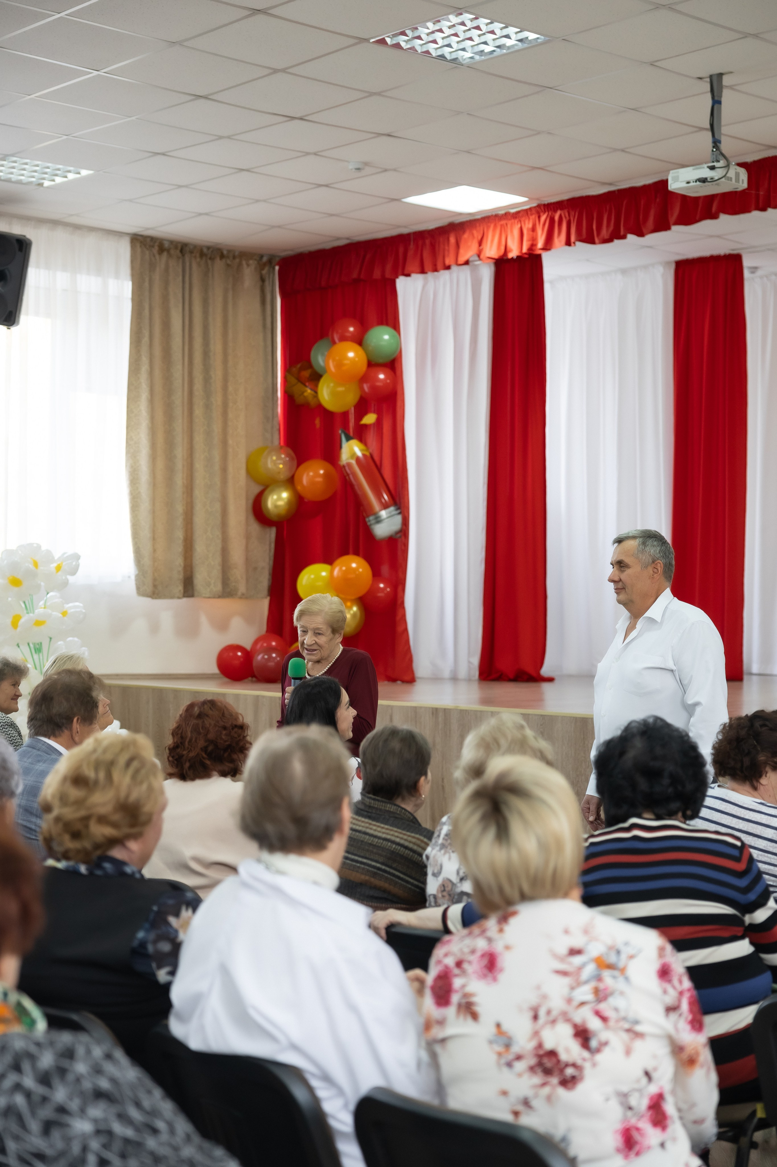 День учителя. Школа 31. Октябрь 2024. Свадебный и Семейный фотограф г. Ижевск Гульназ Солдатова. Гульназ фото