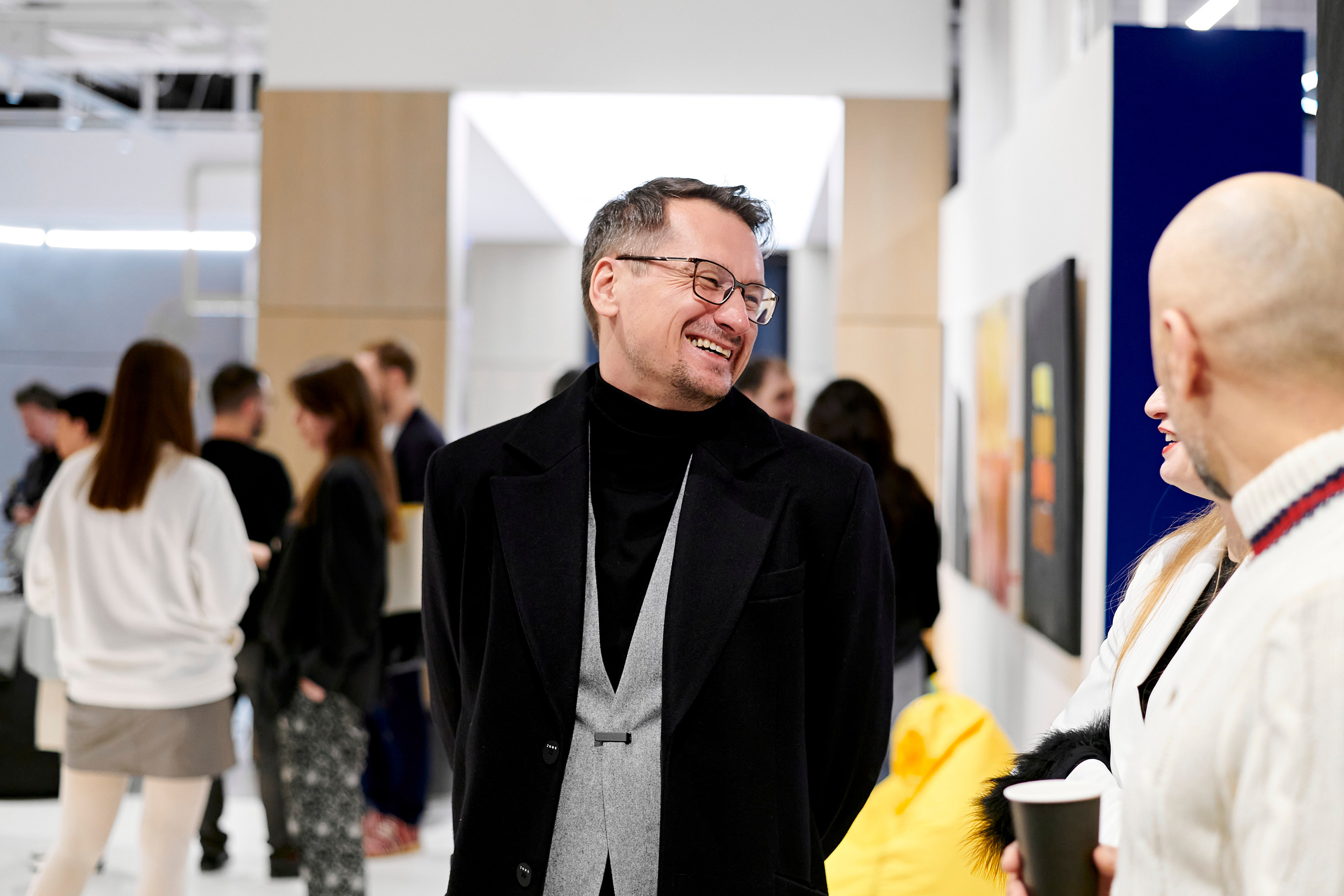 The Holst. Выставка Юлии Остапенко. Фотограф Постольник Дарья