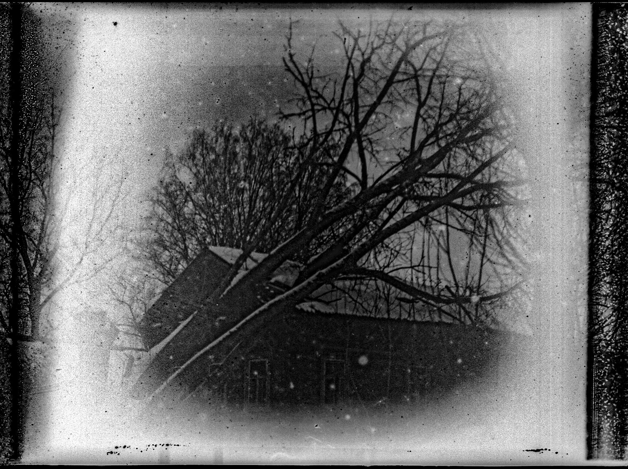 Glass plates. Darkroom aesthetics