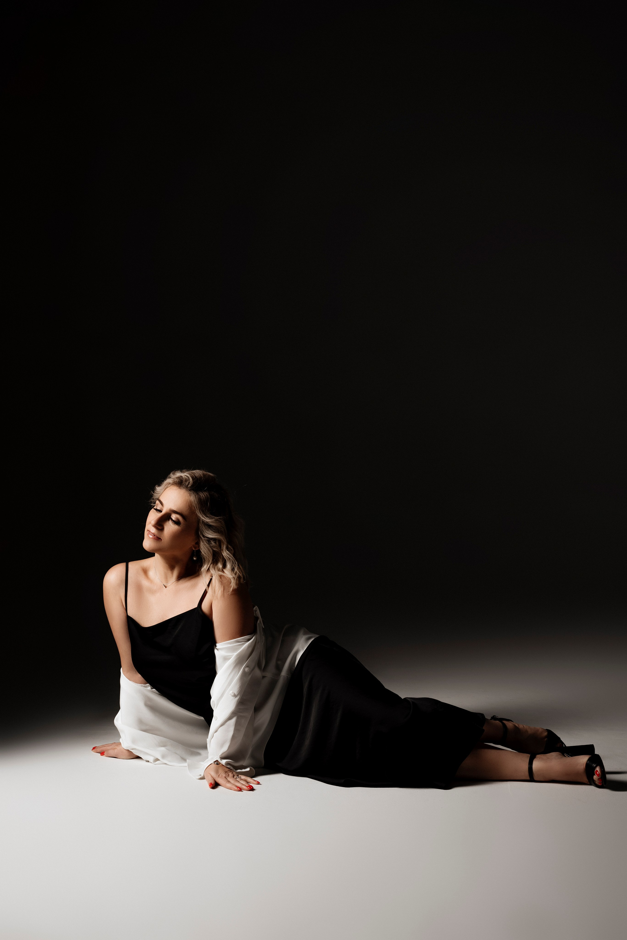 Студийная на циклораме. Фотограф Алексин, Тула