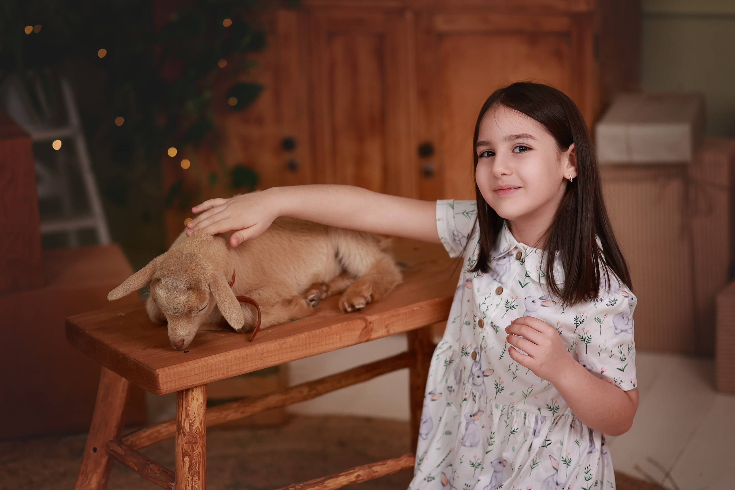 Фотопроект с козочкой и кроликами. Детский семейный фотограф Краснодар