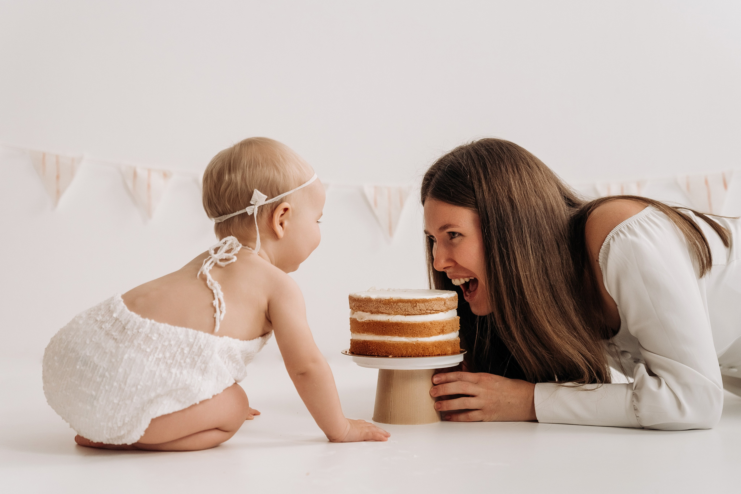 Фотосессия на годик Анюте. Семейный фотограф СПб Анастасия Василь. Фотосессия на годик