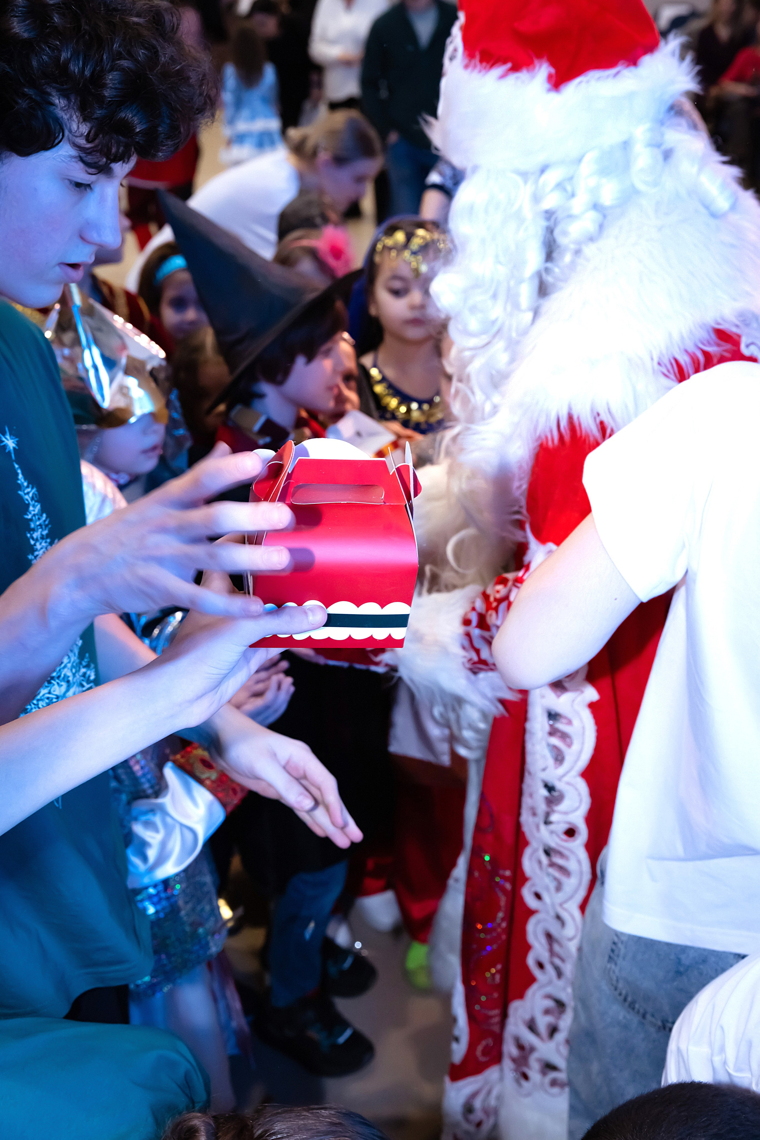 Новогодний праздник 1 В класс! Гимназия № 23. Фотограф и Видеограф в Краснодаре Юлия Солодченко