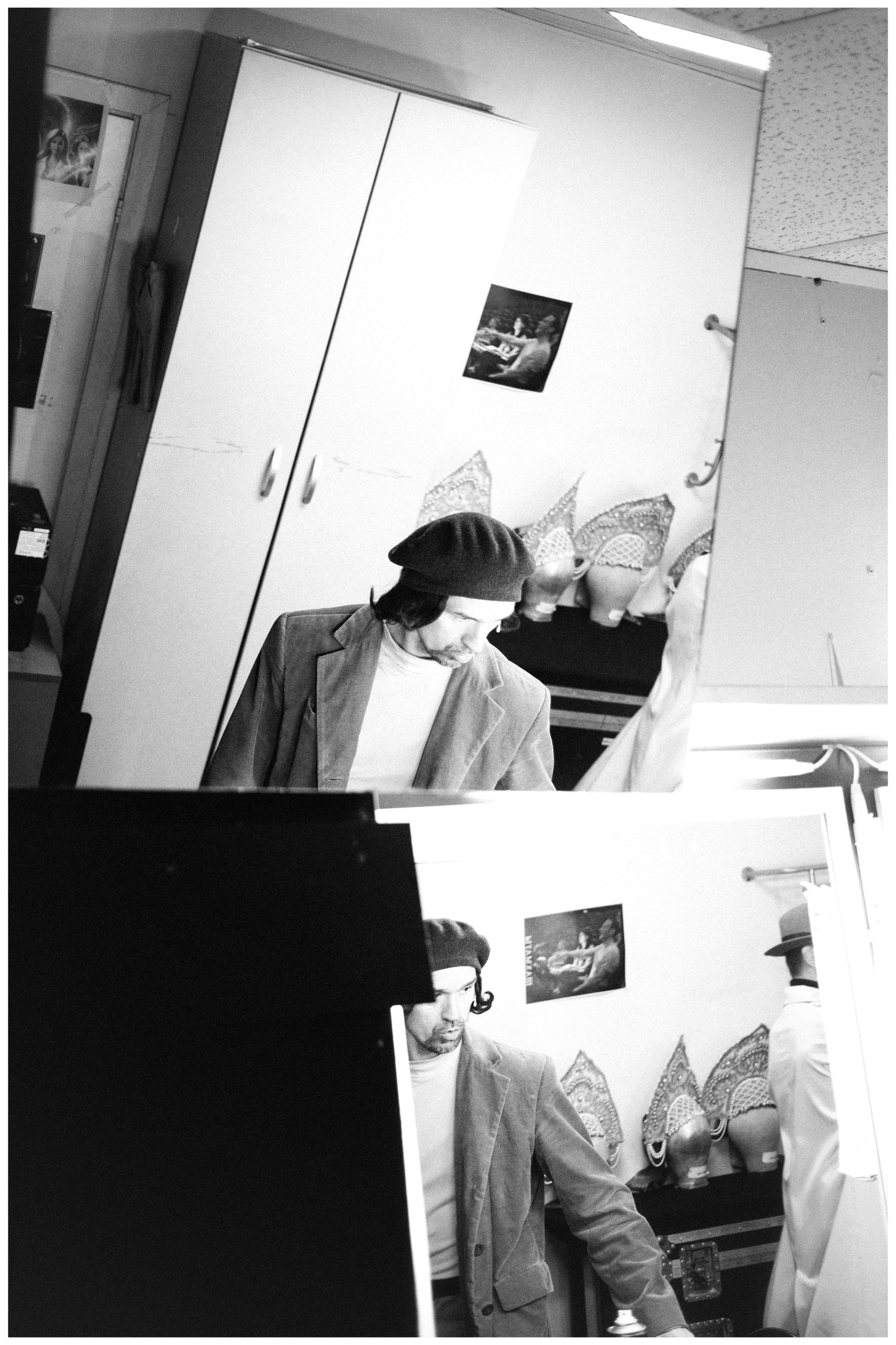 Theatre backstages. Portrait and backstage photographer Nina Crane