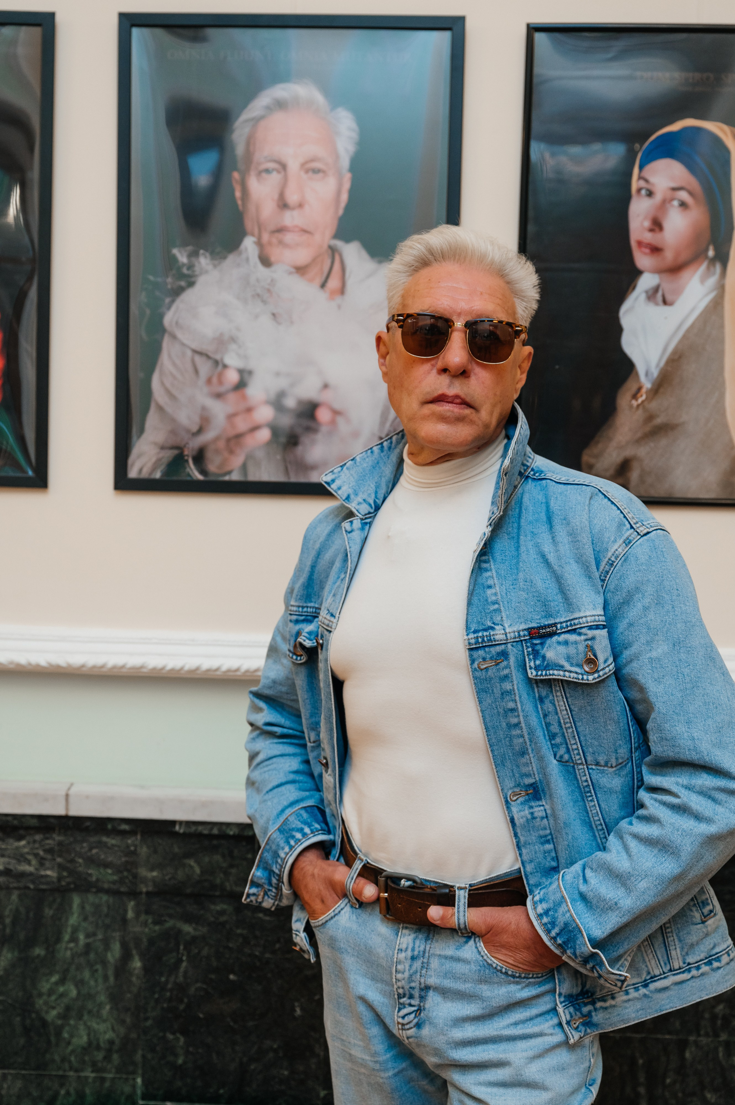 Открытие выставки Кати Васильевой в Молодежном театре. Wedding and family photographer USA