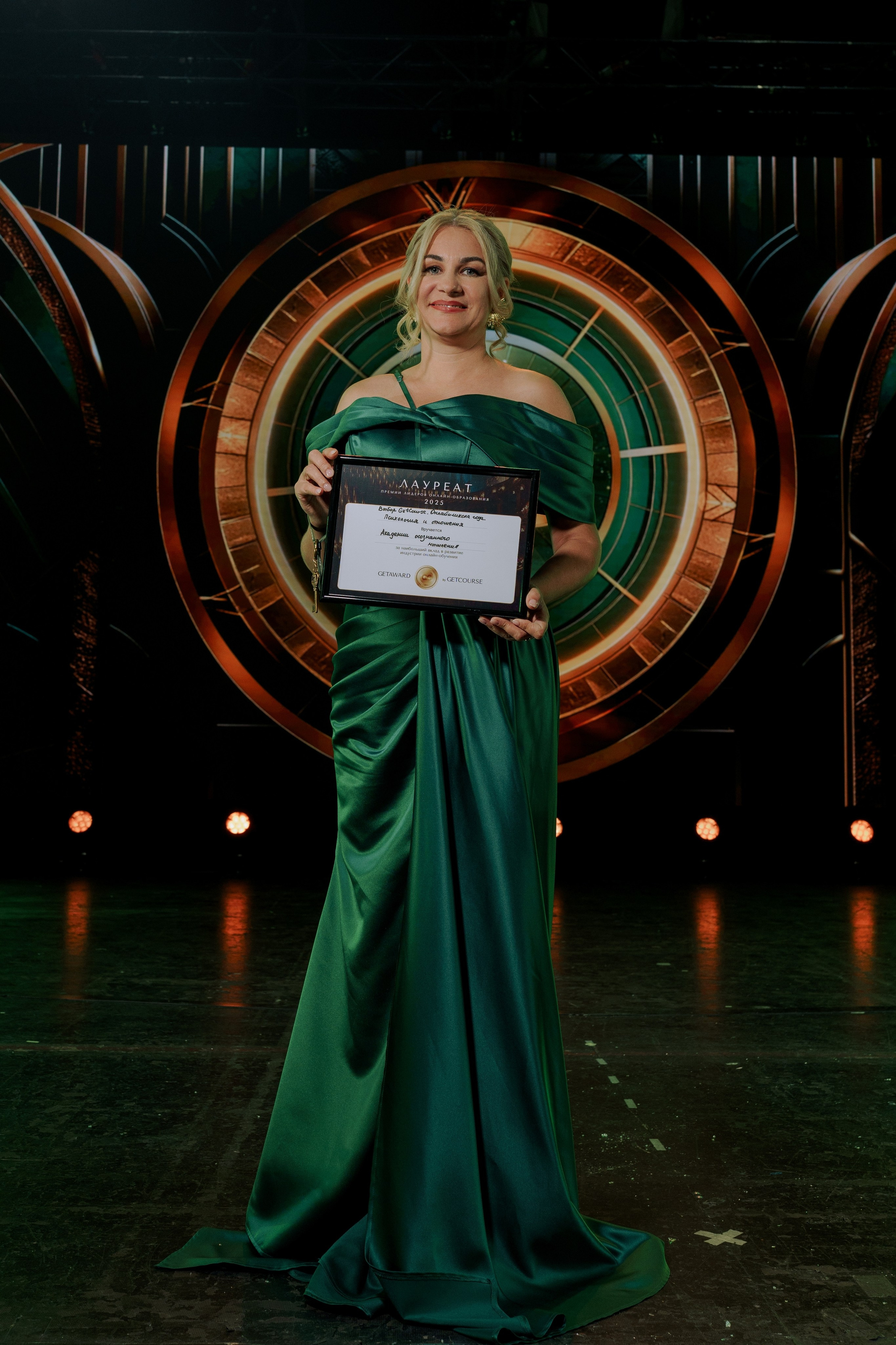 Фотограф репортажный на премию. Репортажный фотограф в Москве Саша Дружинина