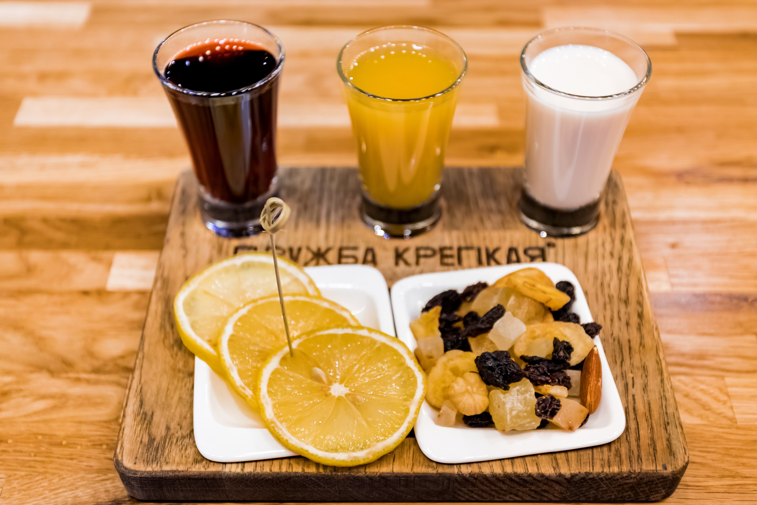 Фотосъемка для бара Дружба крепкая в ТЦ Нора. Интерьеры, Контент, Портреты | Фотограф в Москве Дани Терно