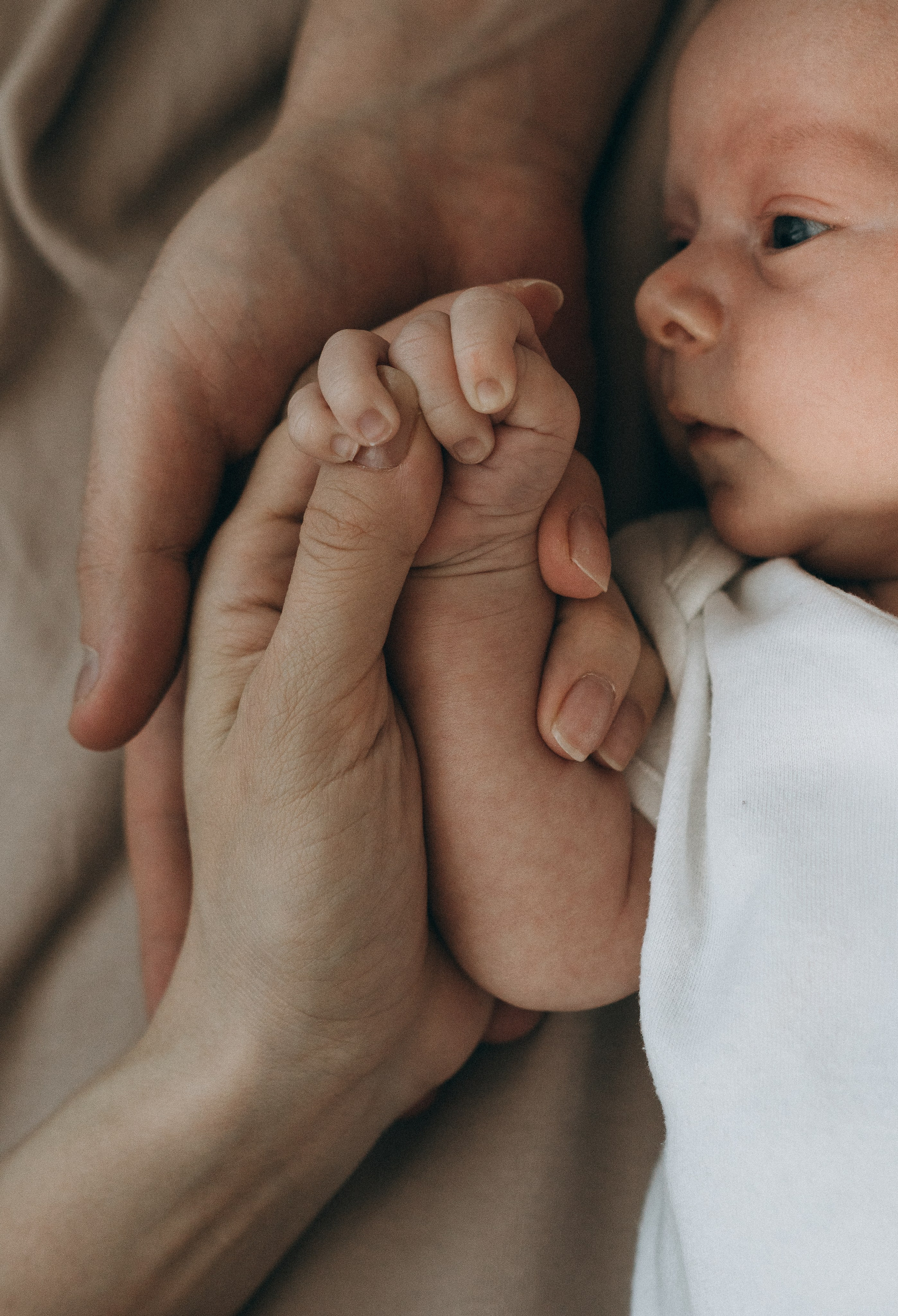 Домашняя фотосессия новорожденного. Семейный, ньюборн фотограф, фотограф на роды в Москве, Виктория Тюльдюкова