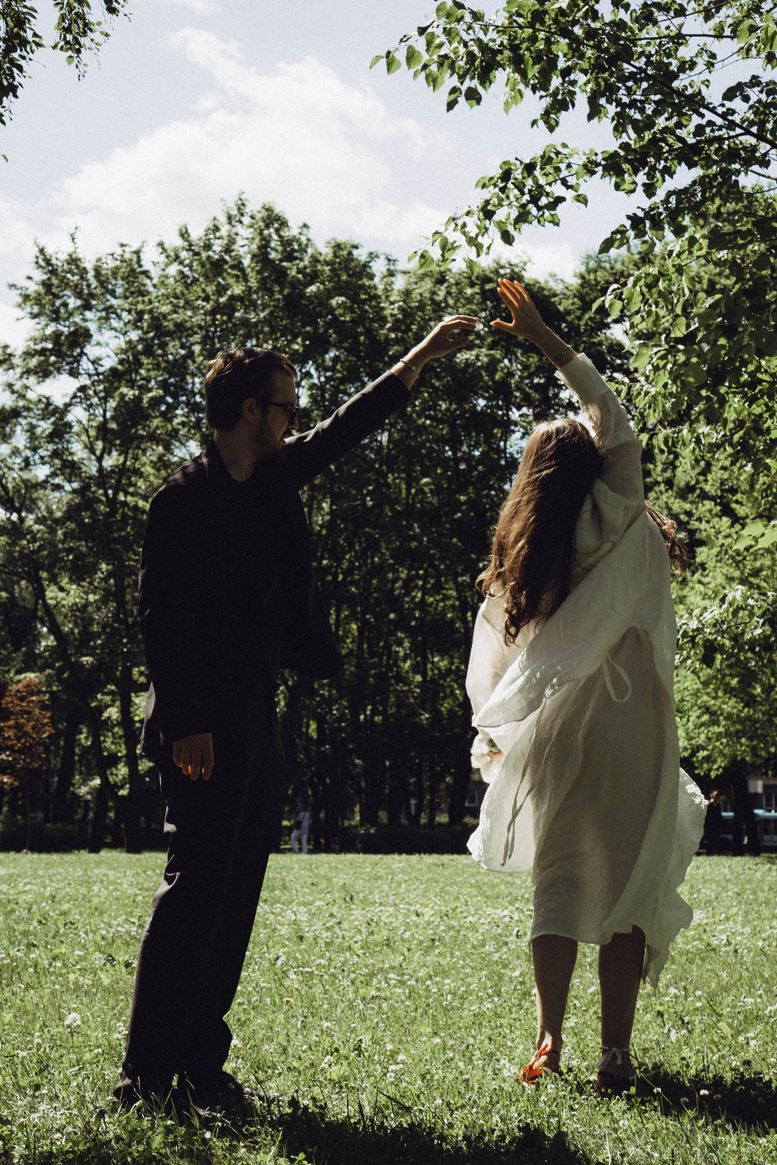 СВАДЕБНАЯ СЬЕМКА В ПАРКЕ ПОБЕДЫ И ПРОГУЛКА ПО МОСКОВСКОМУ ПРОСПЕКТУ. Профессиональный фотограф, Санкт-Петербург — Виктория Богомолова