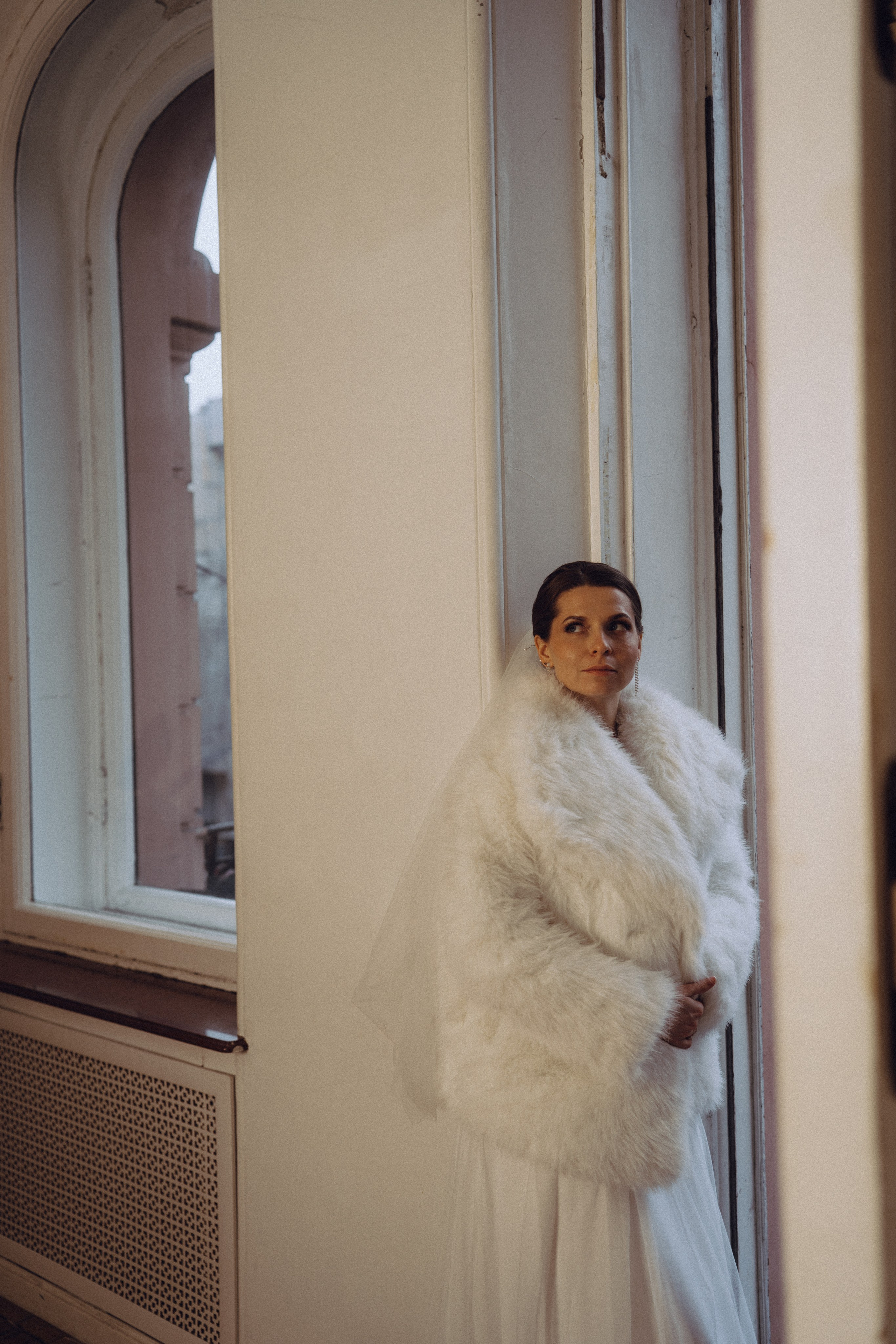 СВАДЕБНАЯ СЬЕМКА ВО ВТОРОМ ДВОРЦЕ (ДЕКАБРЬ) ТАКЖЕ СЬЕМКА В СТУДИИ НА ЧЕРНЫШЕВСКОЙ. Профессиональный фотограф, Санкт-Петербург — Виктория Богомолова