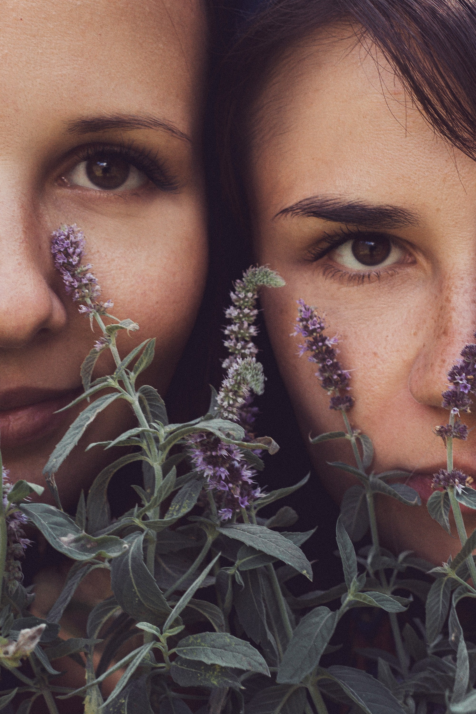 Ксения и Галина / Женишке. Фотограф Наталья Гончарова. Снимаю живые портреты в Алматы