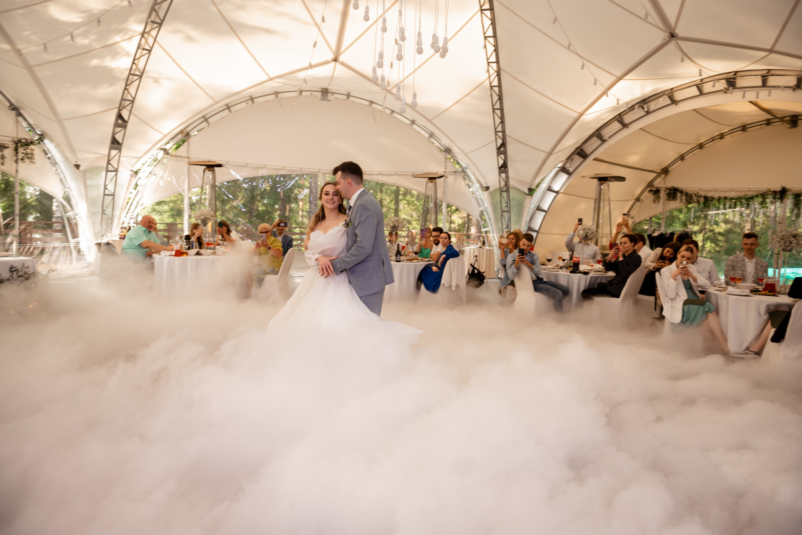 Весь день под дождем, вечером закат на озере. Свадебный и семейный фотограф София Невская