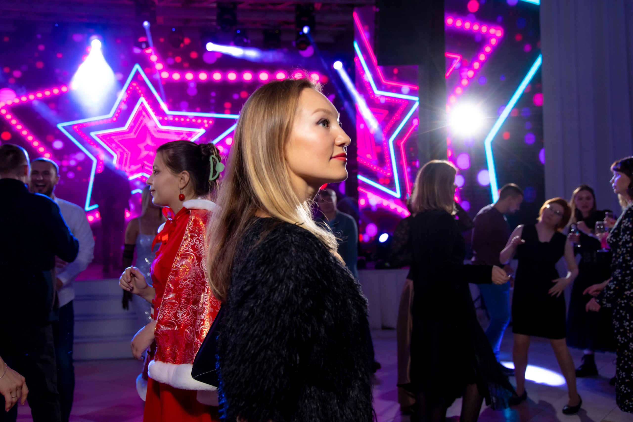 Репортажный фотограф на корпоратив в Санкт-Петербурге. Фотограф на праздник, корпоратив, День Рождения и Юбилей в г. Санкт-Петербурге Алексей Анкушев