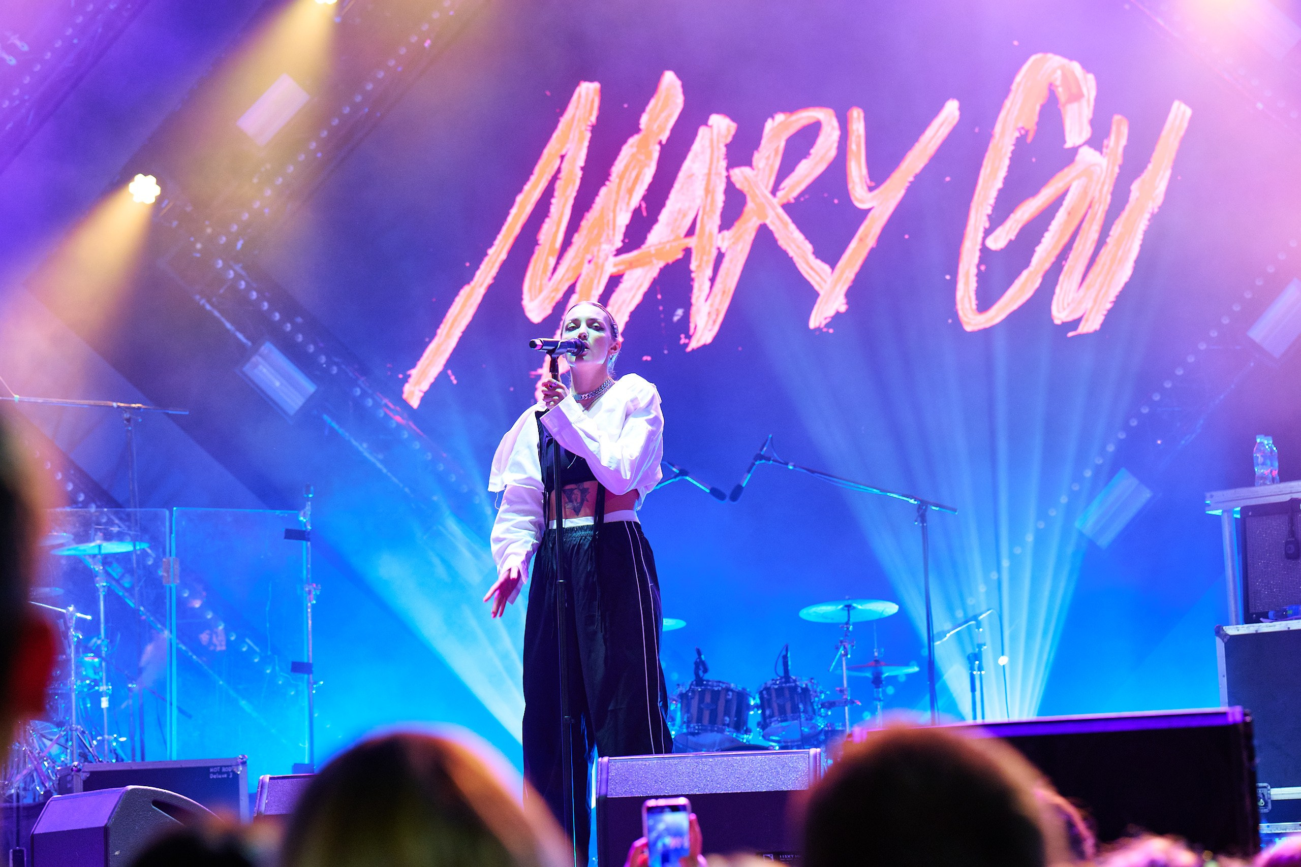 Концерт Mary Gu. Профессиональный репортажный фотограф Инесса Иминова