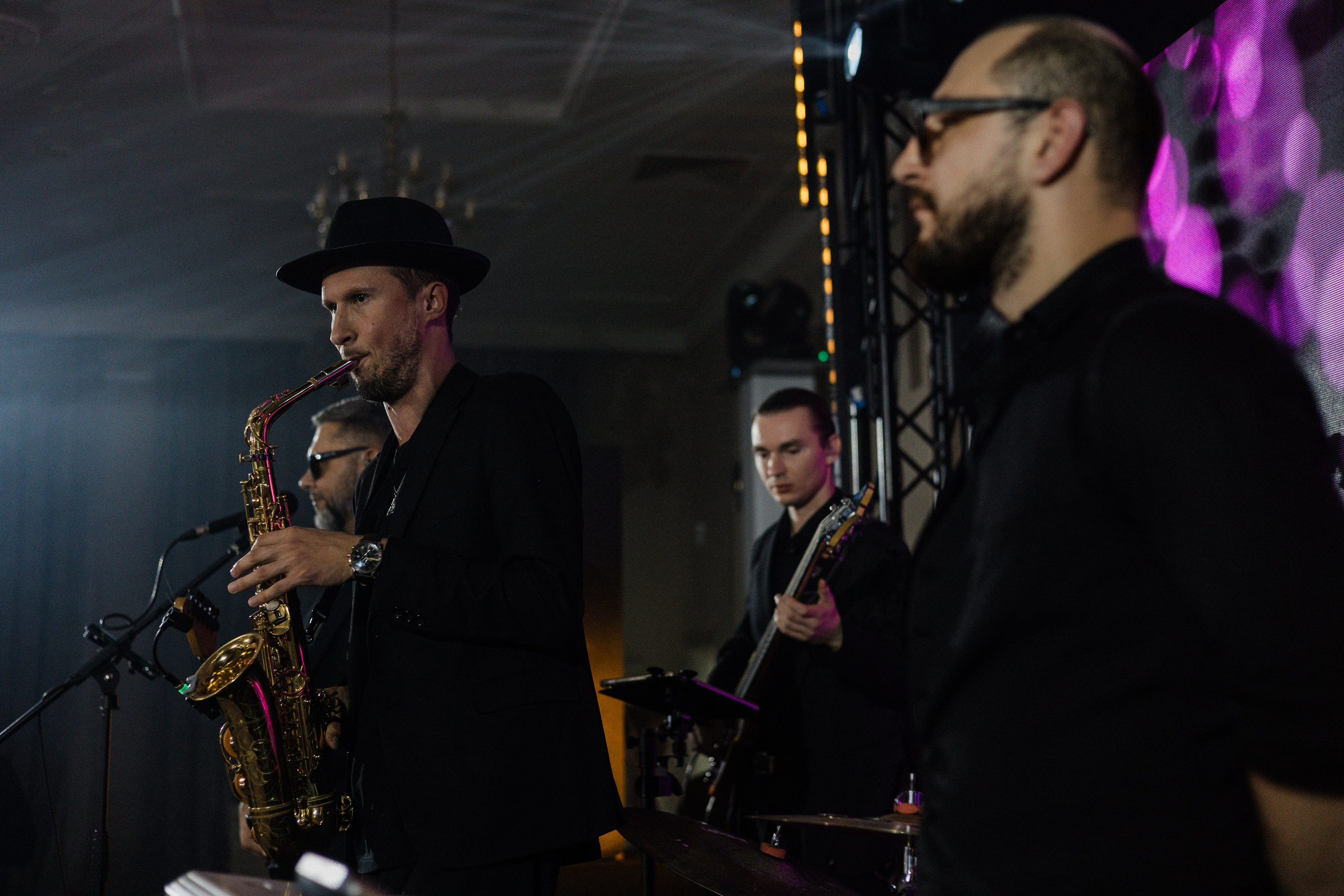 Кавер-группа на свадьбу, корпоратив, бизнес-мероприятие|Краснодар, Ростов, Сочи, Крым