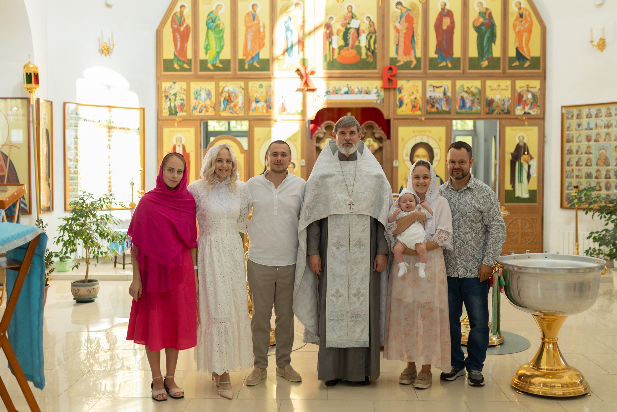 Крещение Артёма (все фото с таинсвта крещения). Фотограф новорожденных. Детский и семейный фотограф Марьяна Юдина