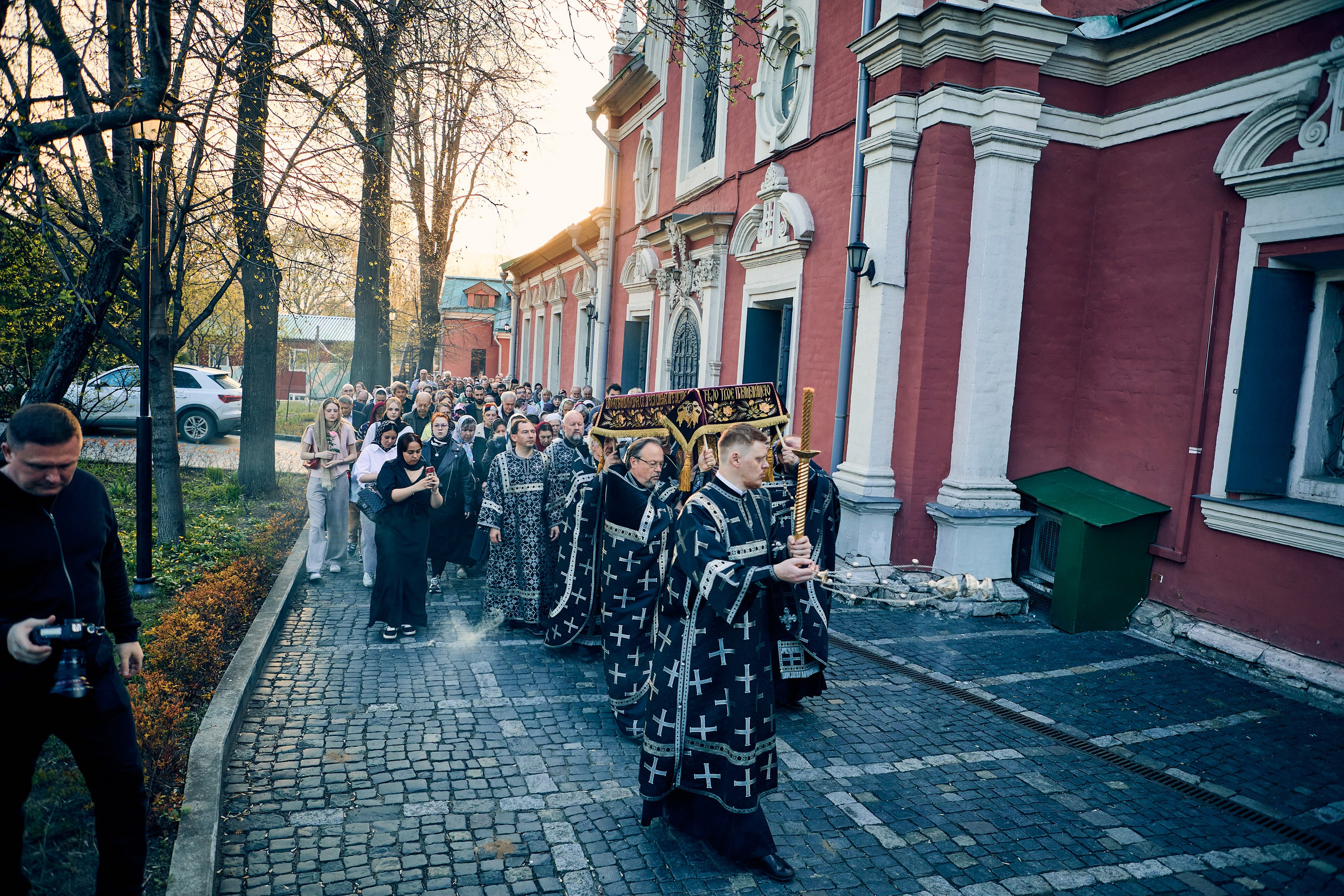 Утреня. Погребение Спасителя. DMITRY MOISEENKO — фотограф, художник, топ-стилист