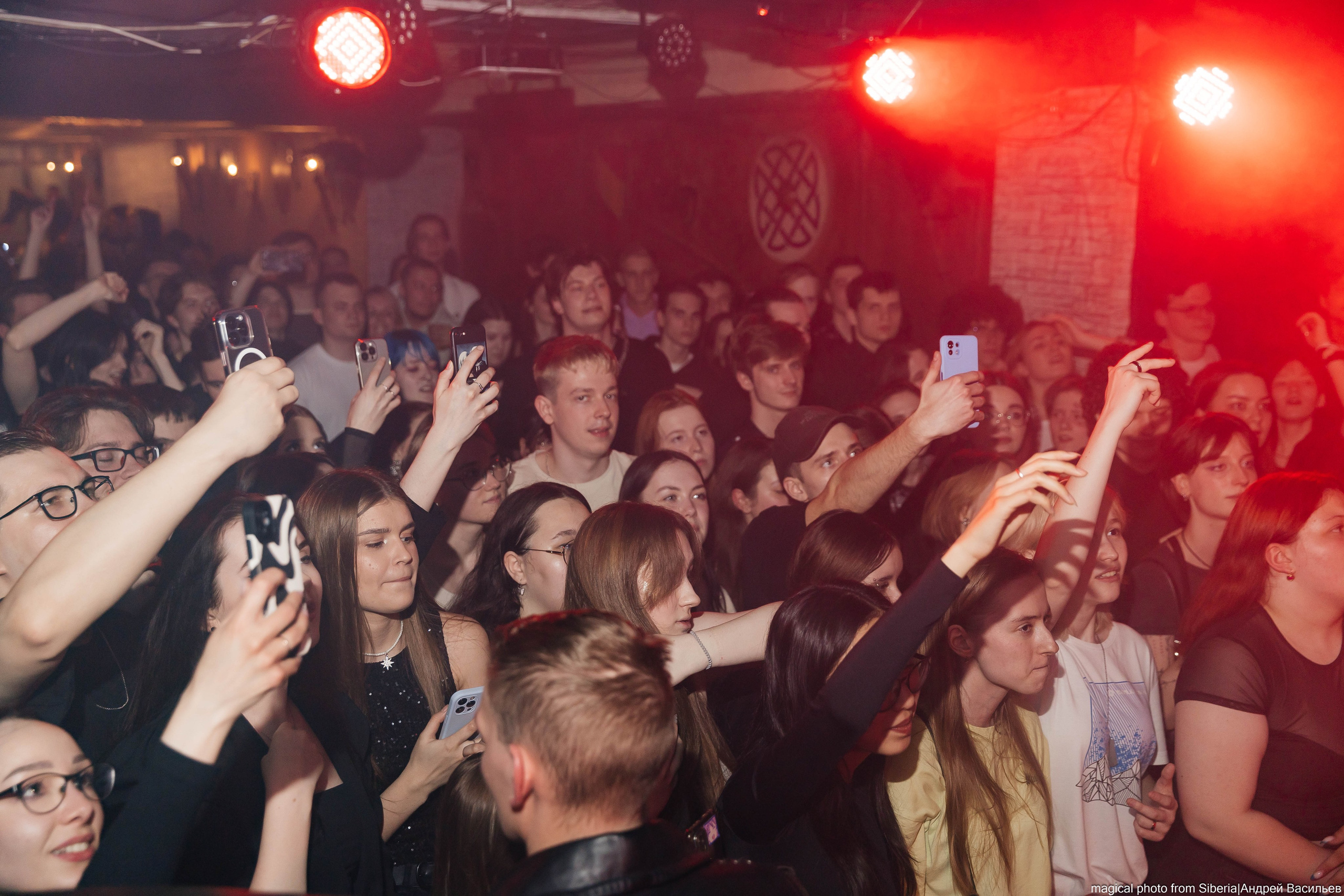 Playingtheangel. _Carpe diem_