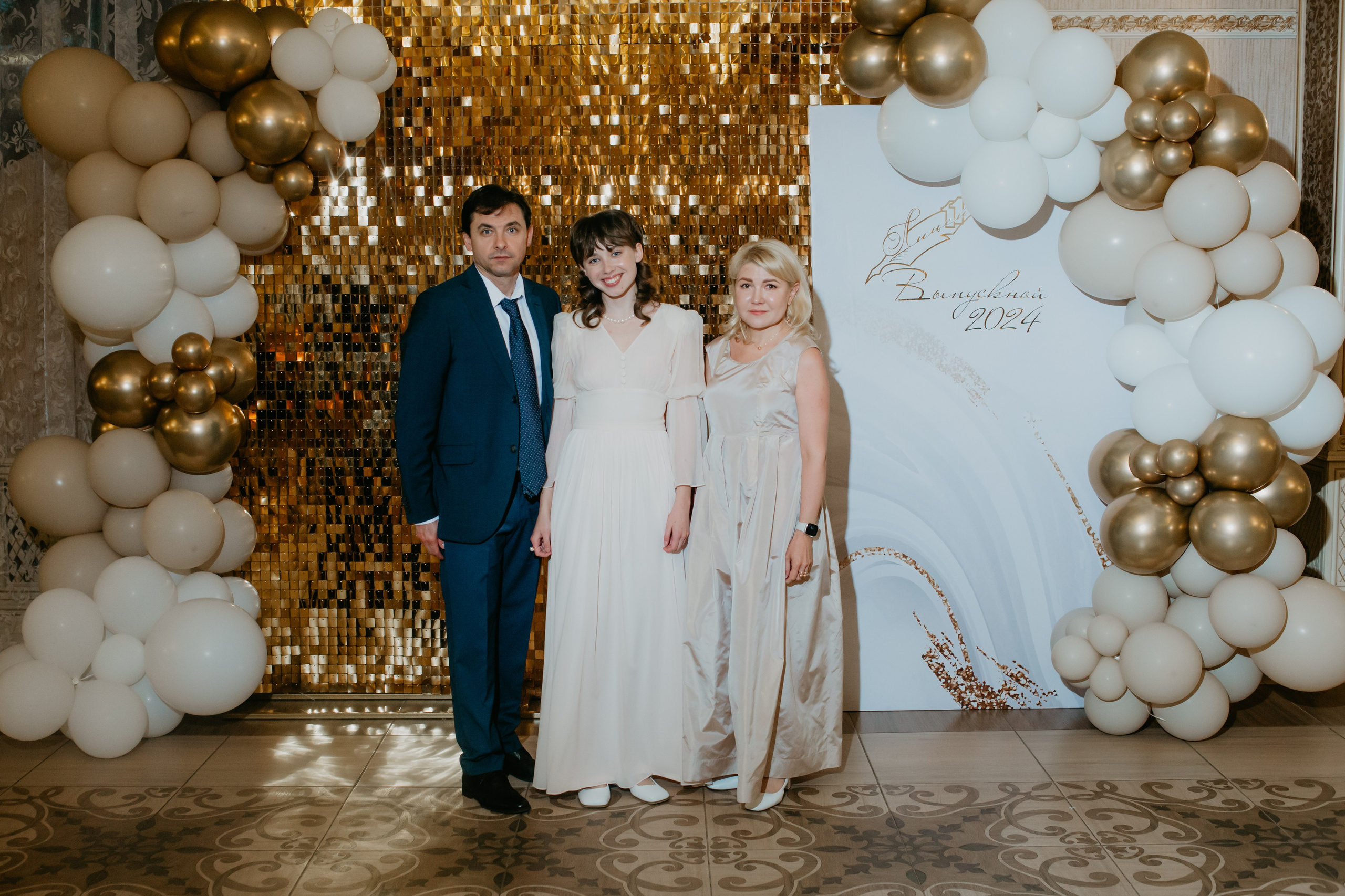 Выпускной. 11 лицей. Фотограф в Челябинске Ополихина Анна