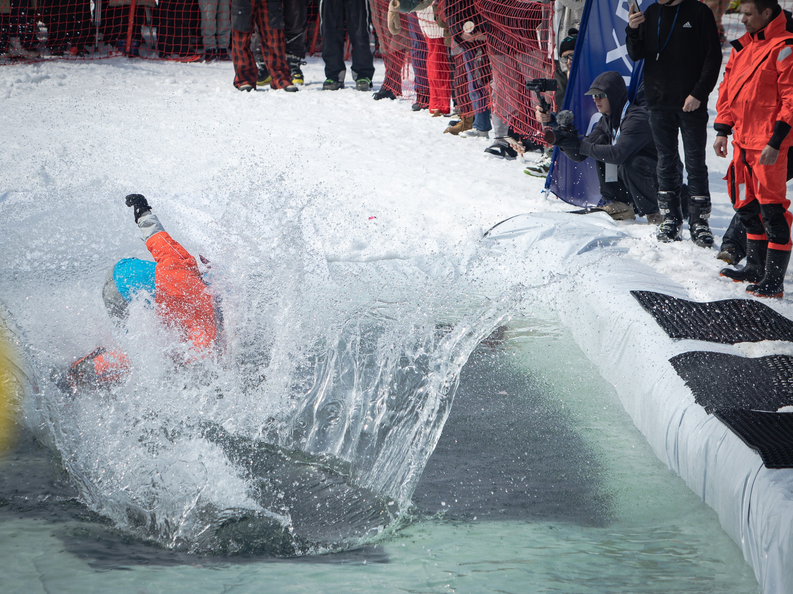 Снежный фестиваль 2025. Фотограф. г. Южно-Сахалинск. Олег Толстов