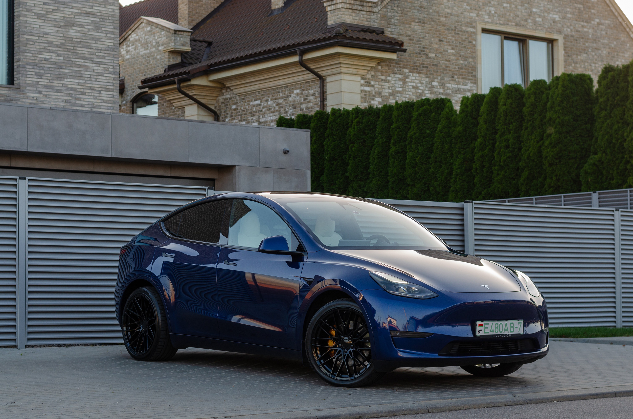 Tesla. Автомобильный и интерьерный фотограф в Минске Александр Тагаев